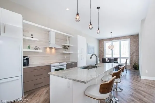 613 Sweetbay Cres, Sarnia 3