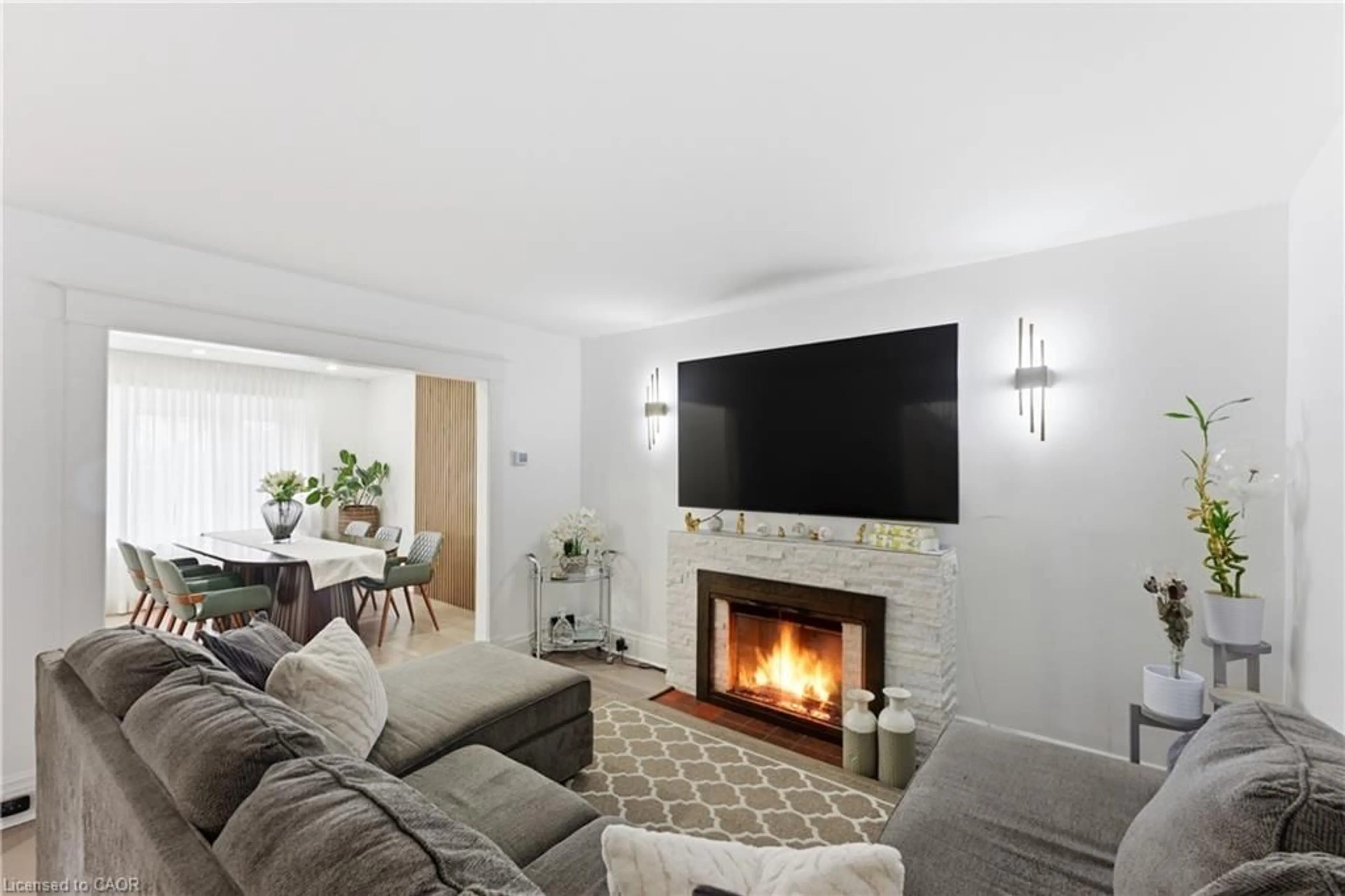 Living room with furniture, unknown for 243 Geneva St, St. Catharines Ontario L2R 4R2