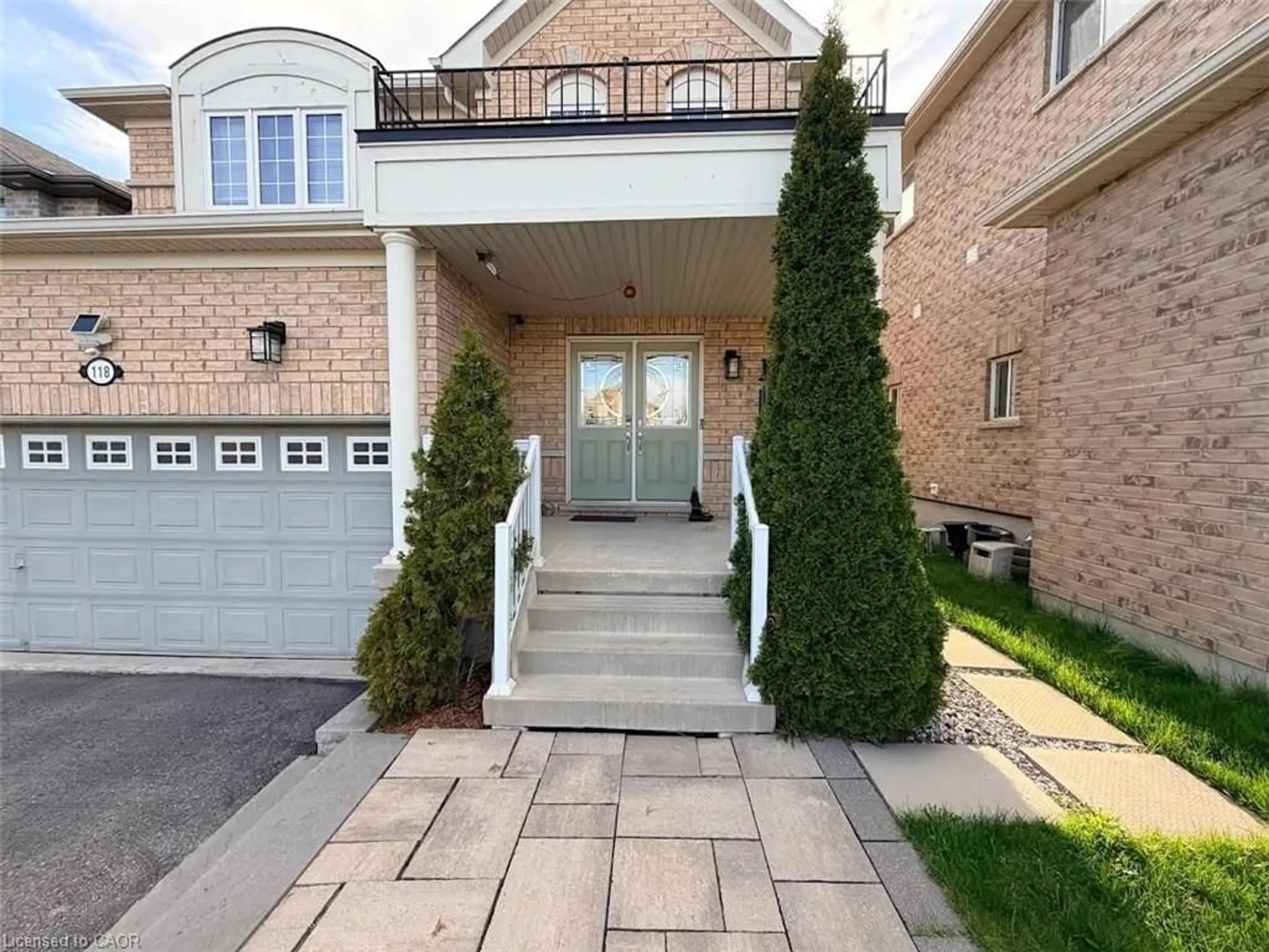 Unknown for 118 Thomas Ave, Brantford Ontario N3S 7V4