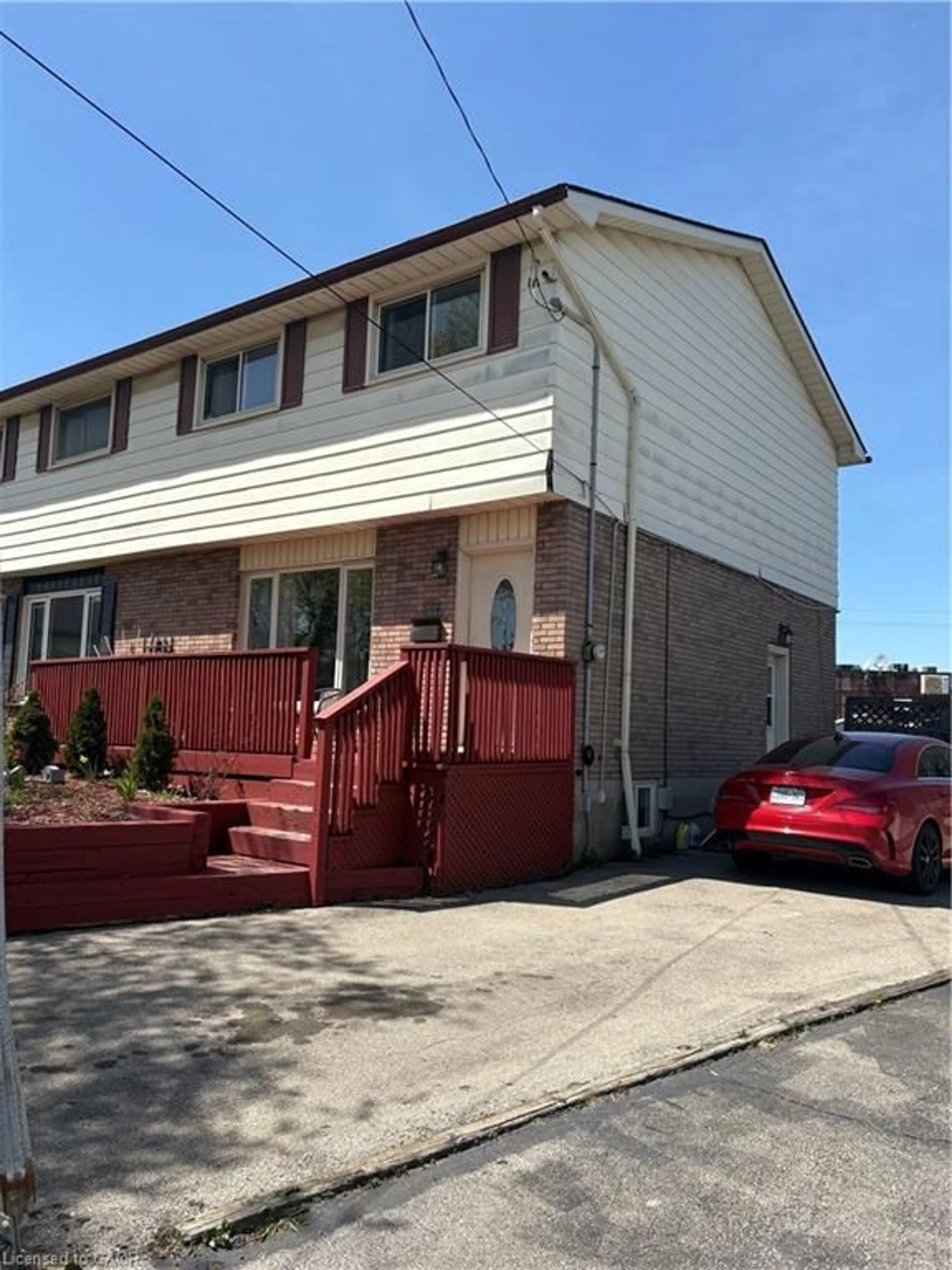 Unknown for 116 Gainsborough Rd, Hamilton Ontario L8E 1E1