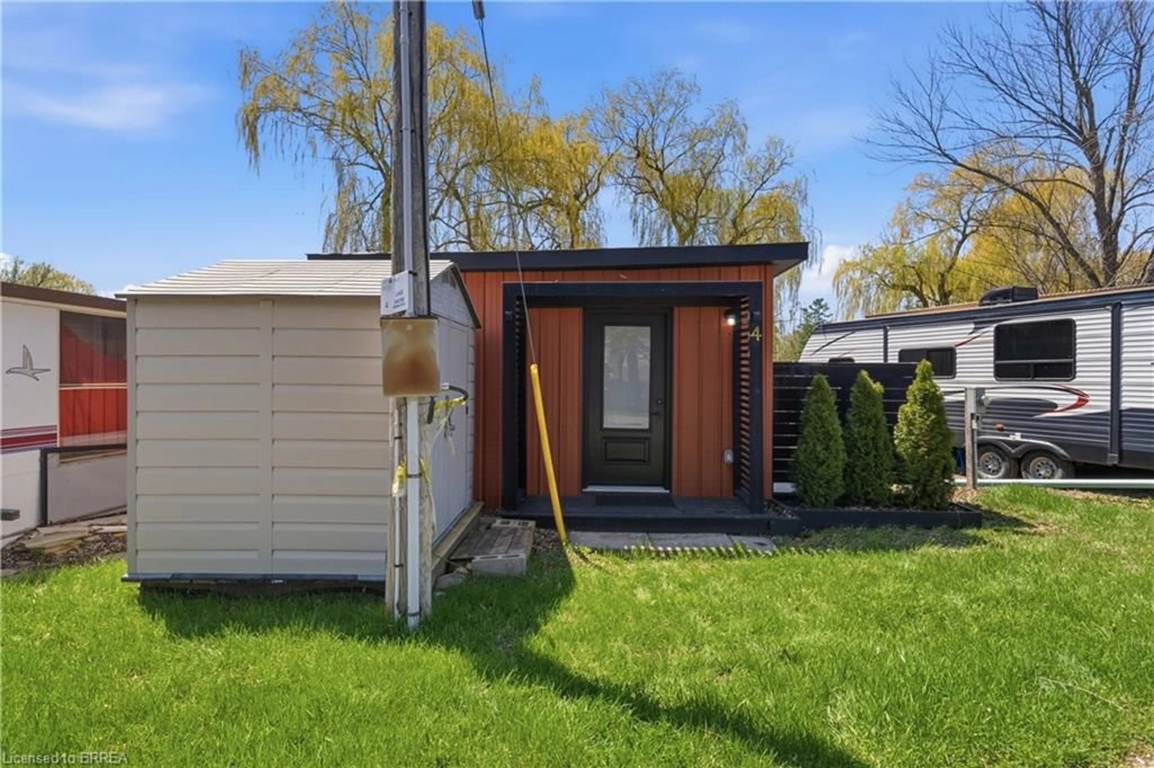 Shed for 99 Fourth Concession Rd #4, Burford Ontario N0E 1A0