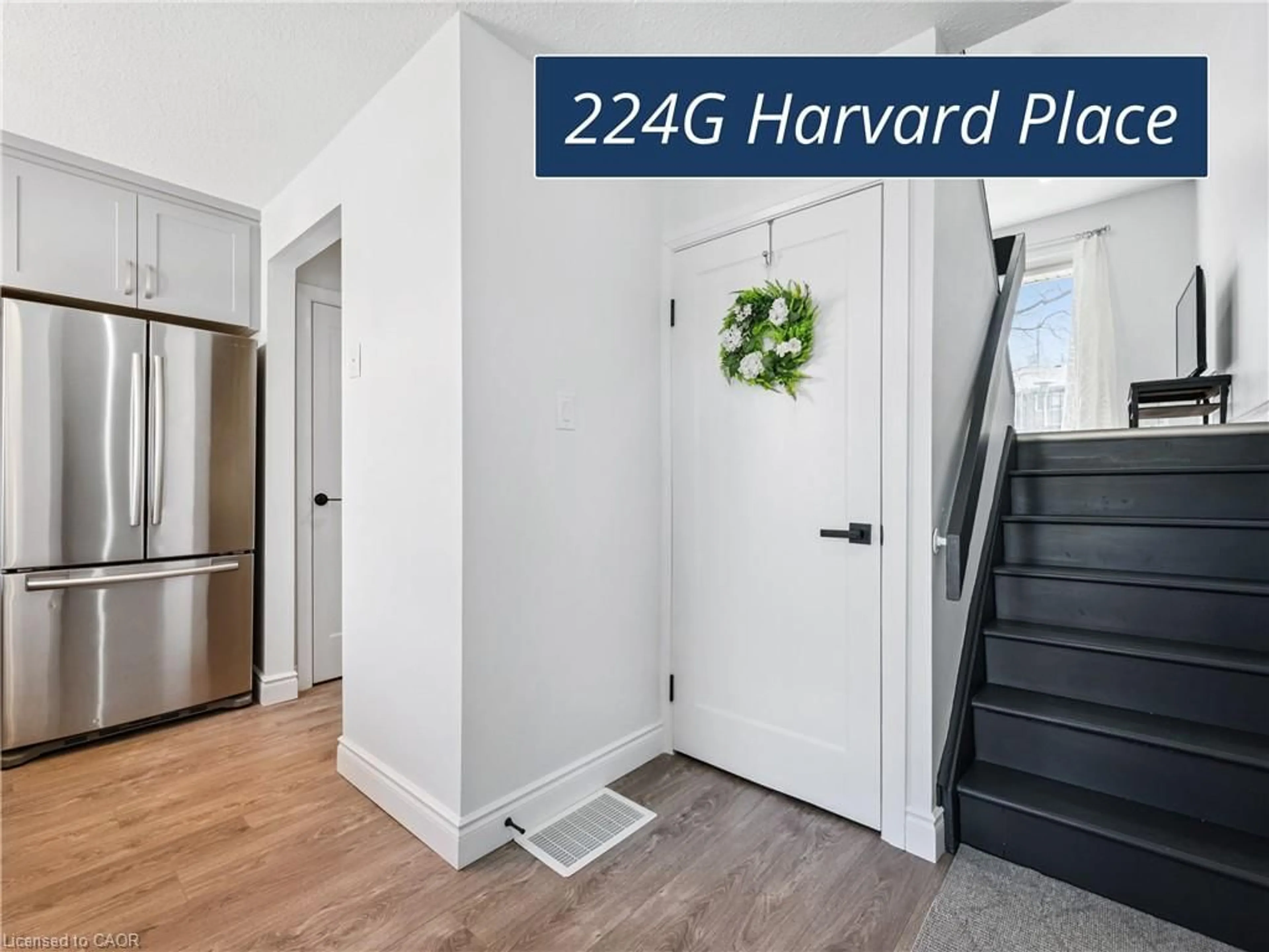 Indoor entryway for 224G Harvard Pl, Waterloo Ontario N2J 4G2