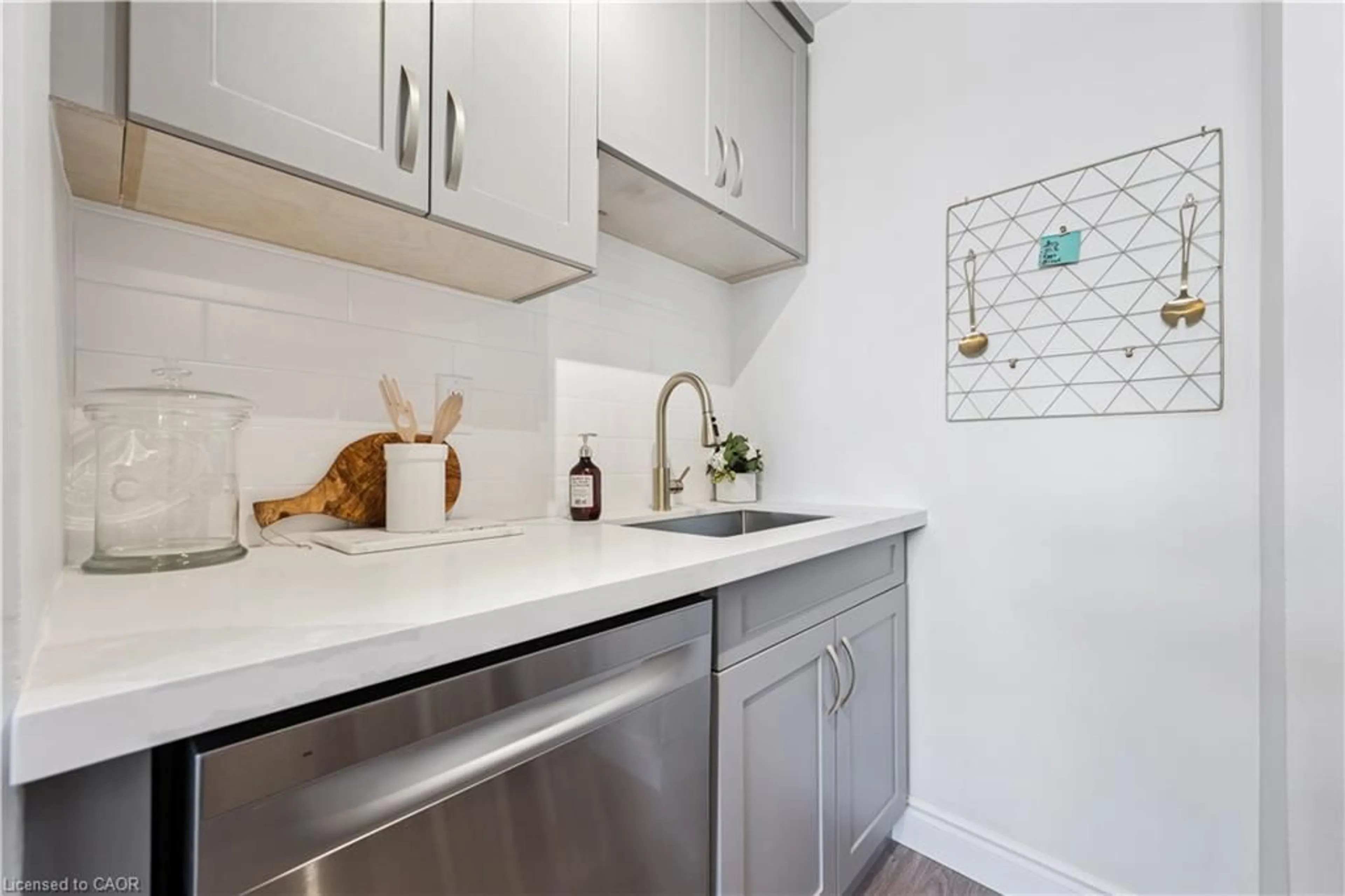 Unknown for 224G Harvard Pl, Waterloo Ontario N2J 4G2