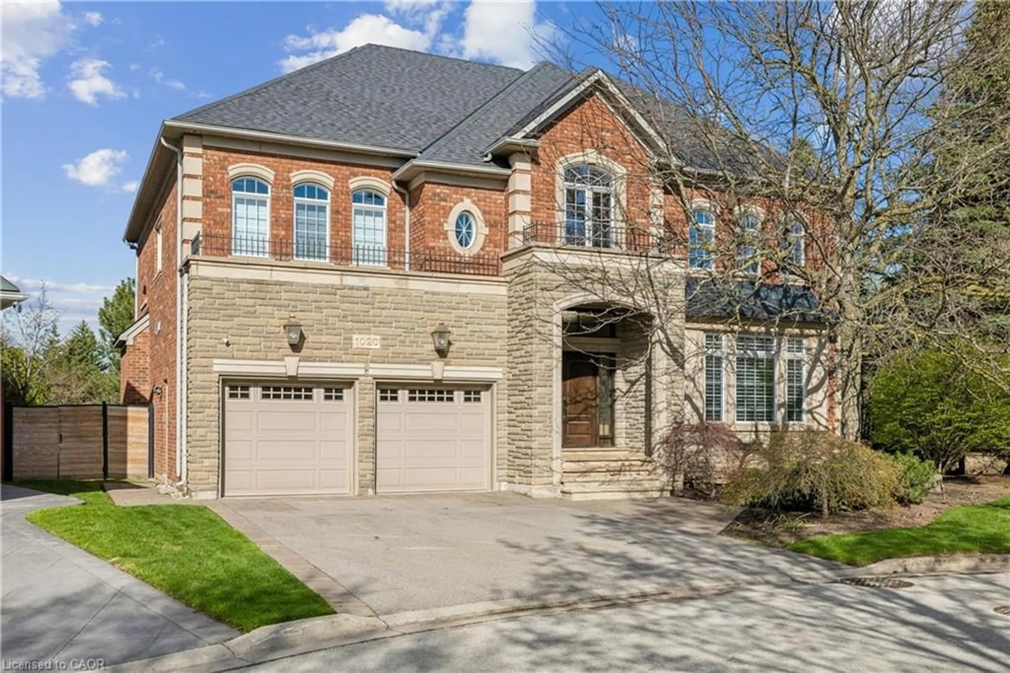 Home with brick exterior material, street for 1020 Valley Crest Cir, Oakville Ontario L6H 6N8