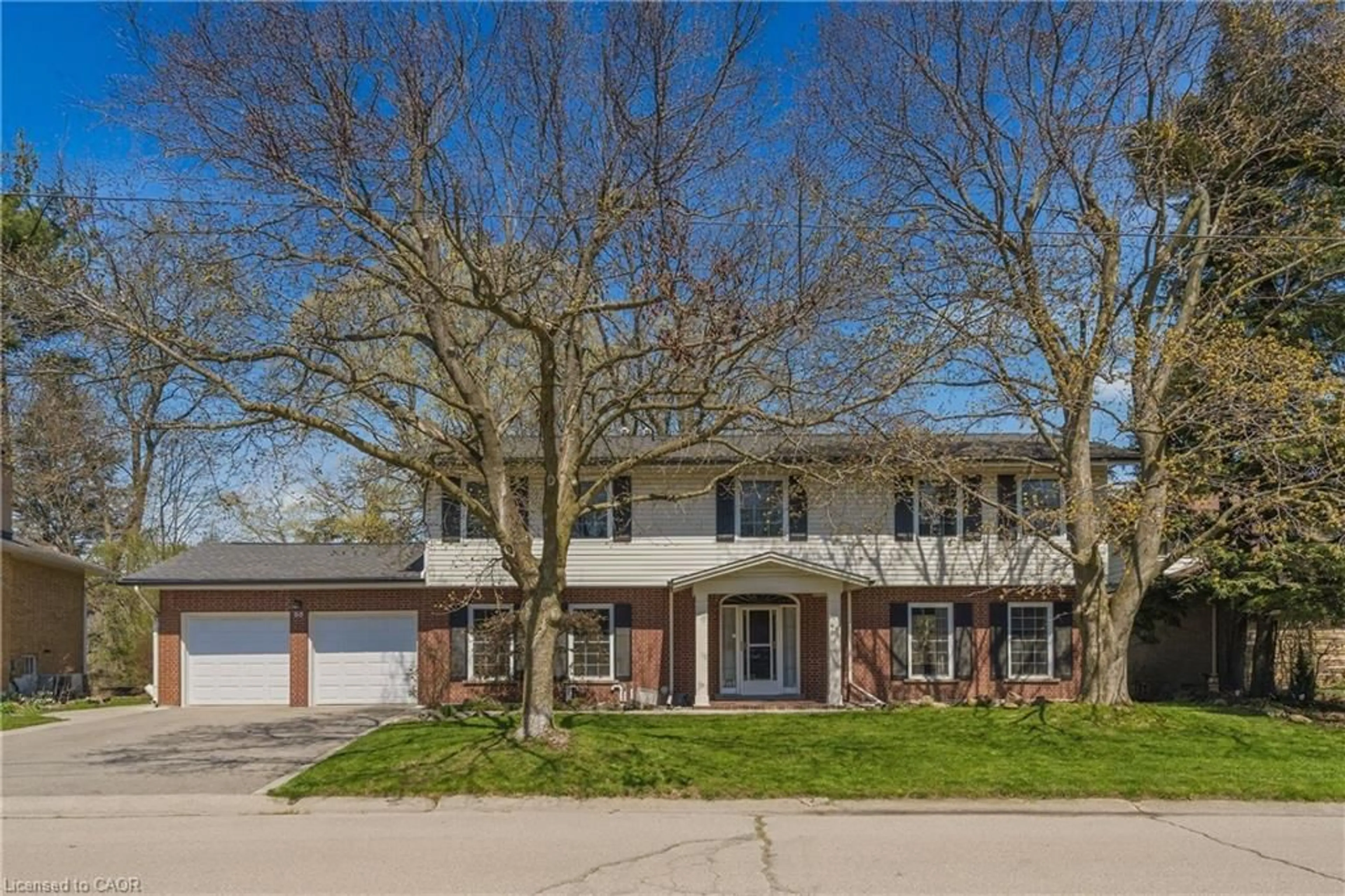 Home with brick exterior material, street for 88 Bertram Dr, Dundas Ontario L9H 4T7
