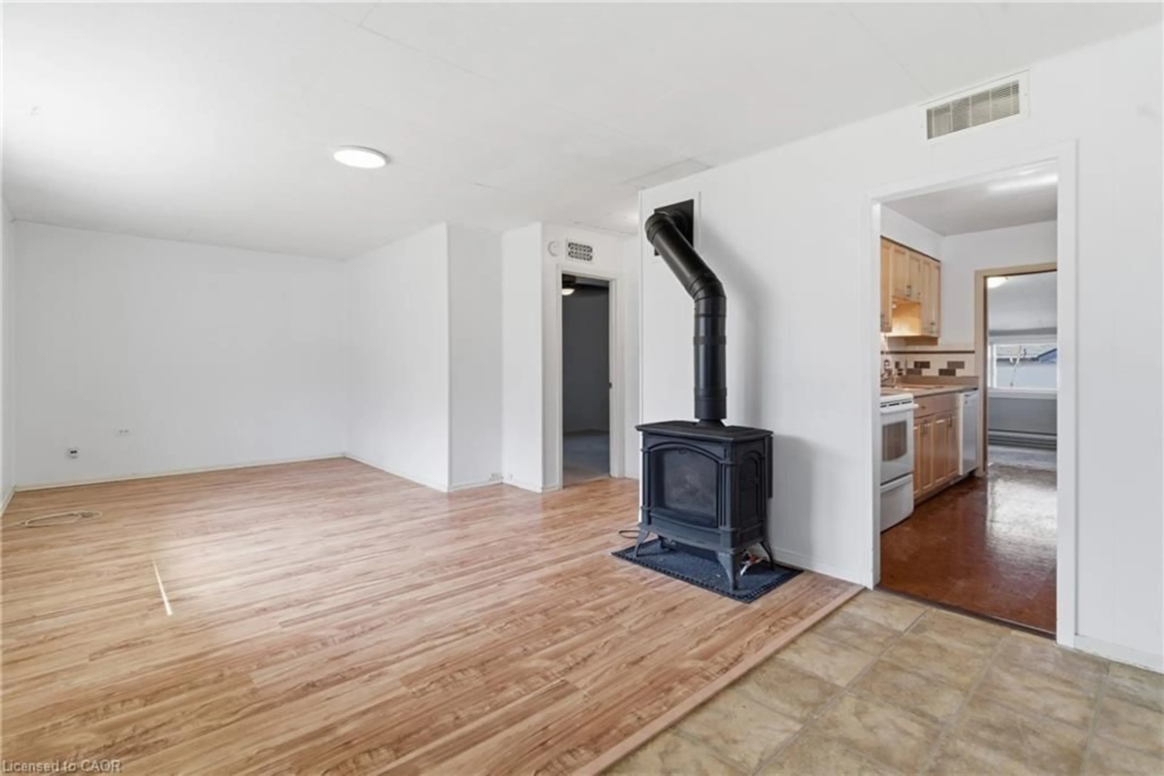 A pic of a room for 31 Dunkirk St, Guelph Ontario N1E 4N7