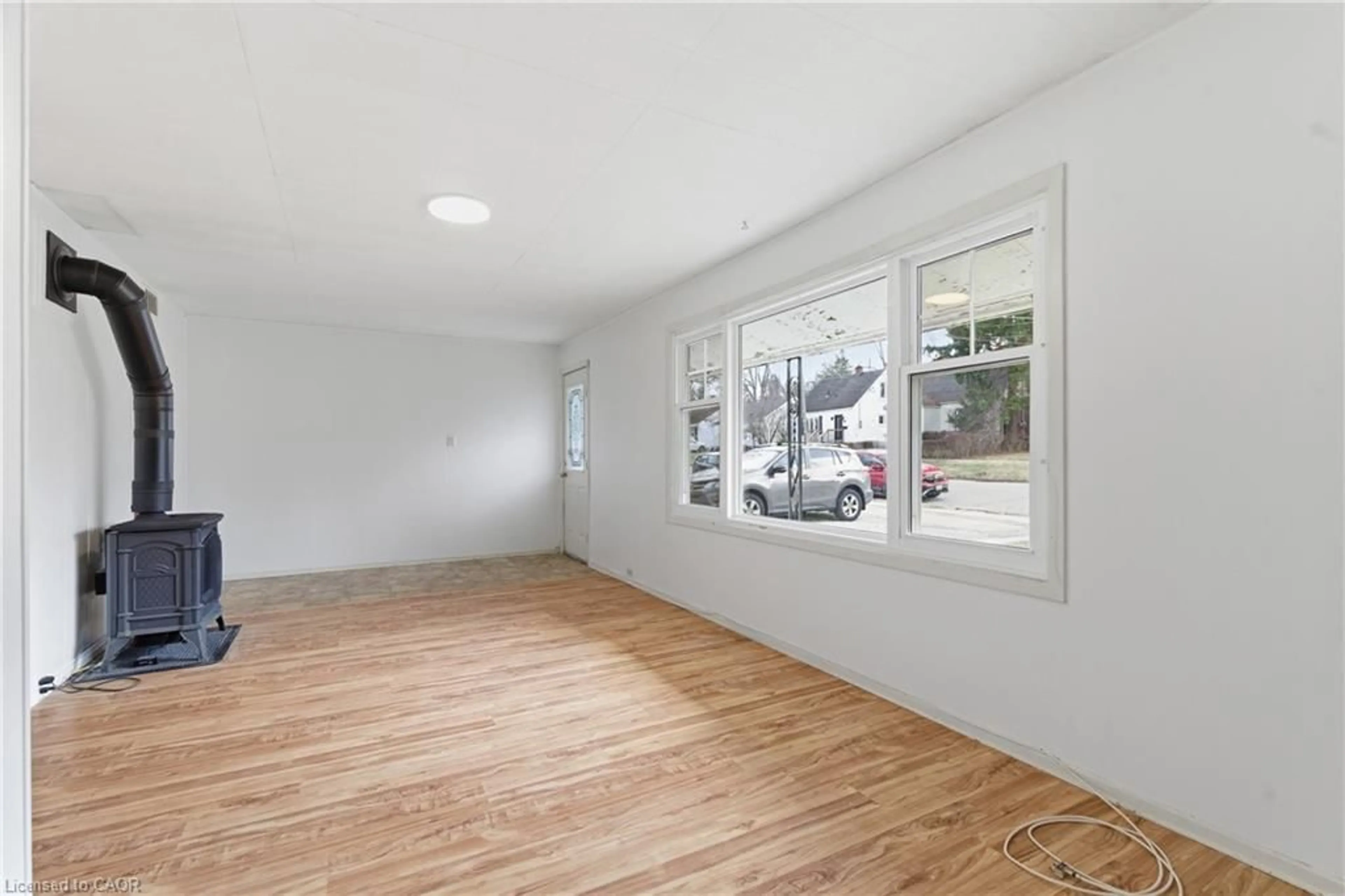 A pic of a room for 31 Dunkirk St, Guelph Ontario N1E 4N7