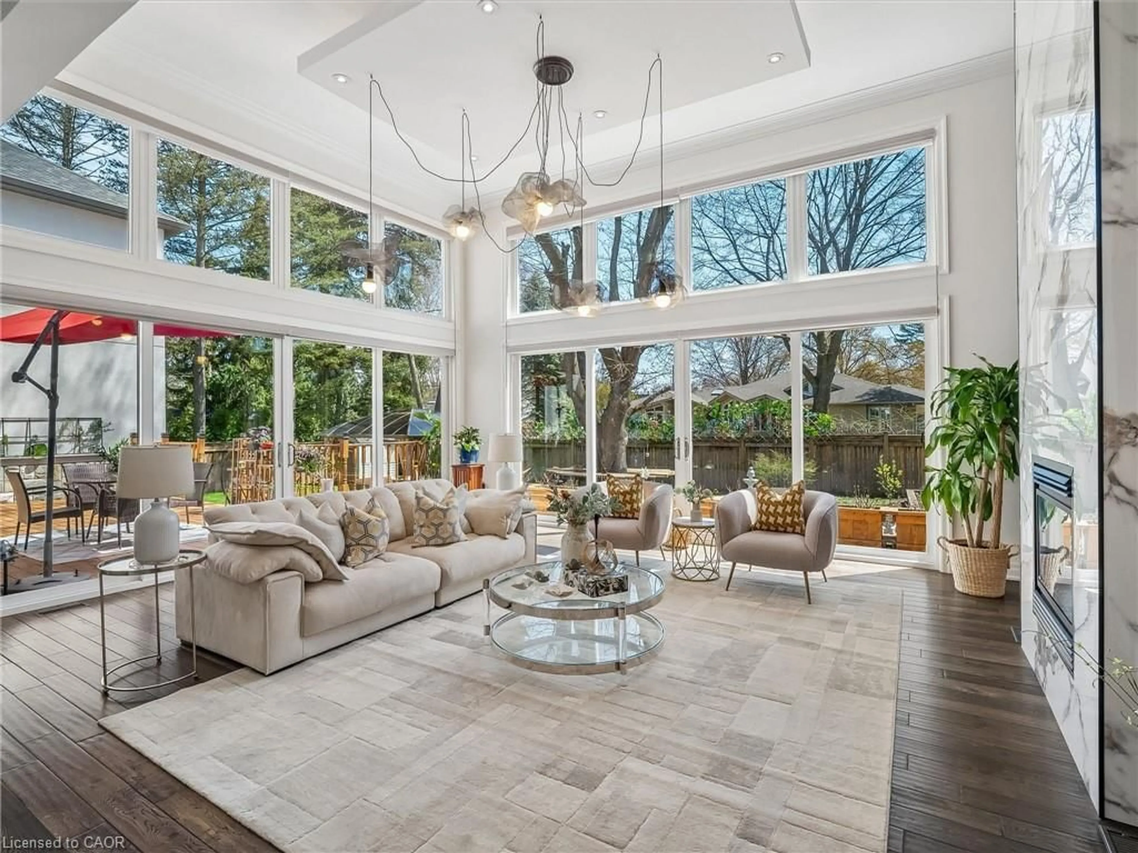 Living room with furniture, unknown for 1508 Oakhill Dr, Morrison Ontario L6J 1Y5