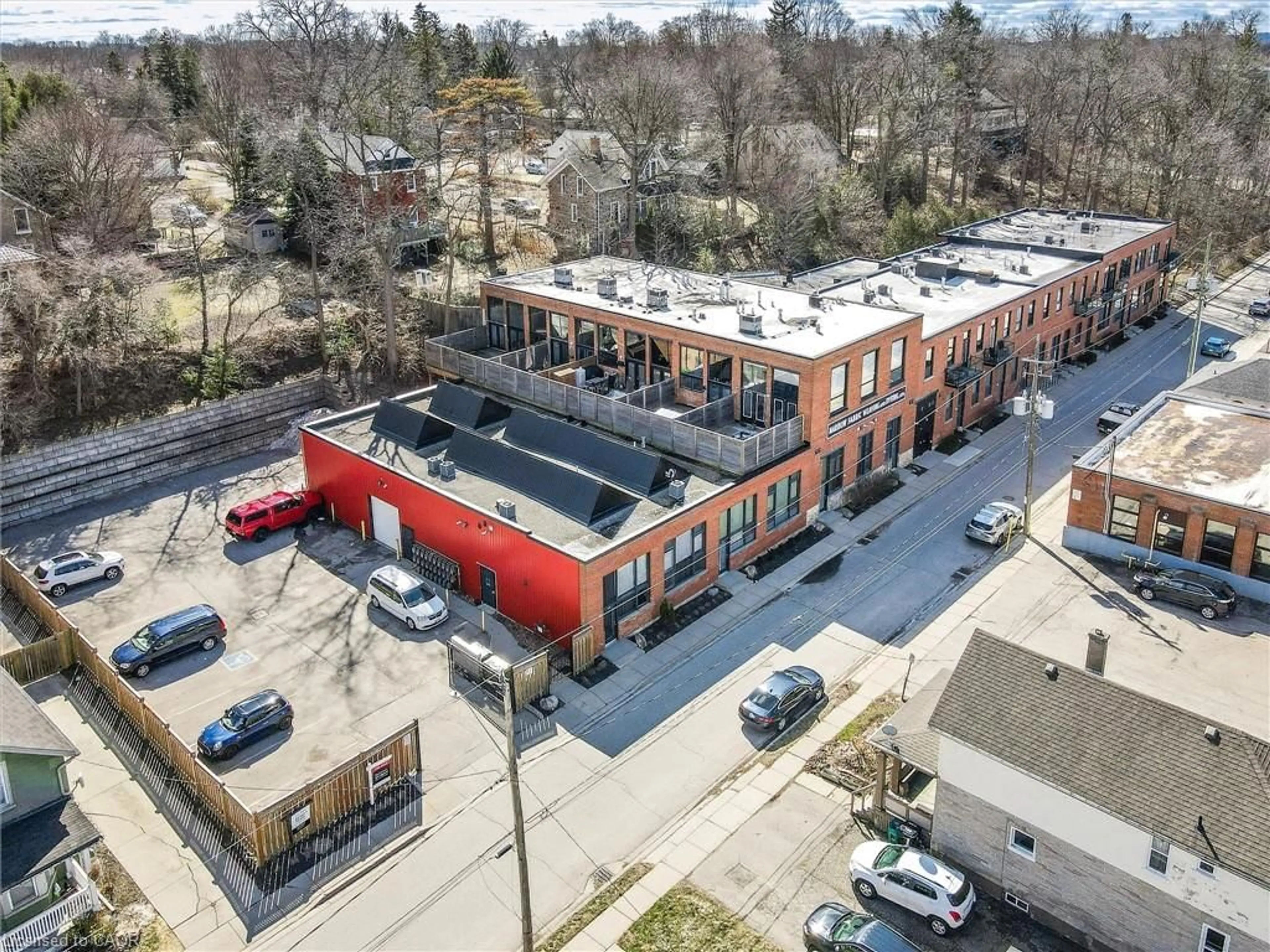 A pic from outside/outdoor area/front of a property/back of a property/a pic from drone, unknown for 85 Spruce St #106, Cambridge Ontario N1R 4K4