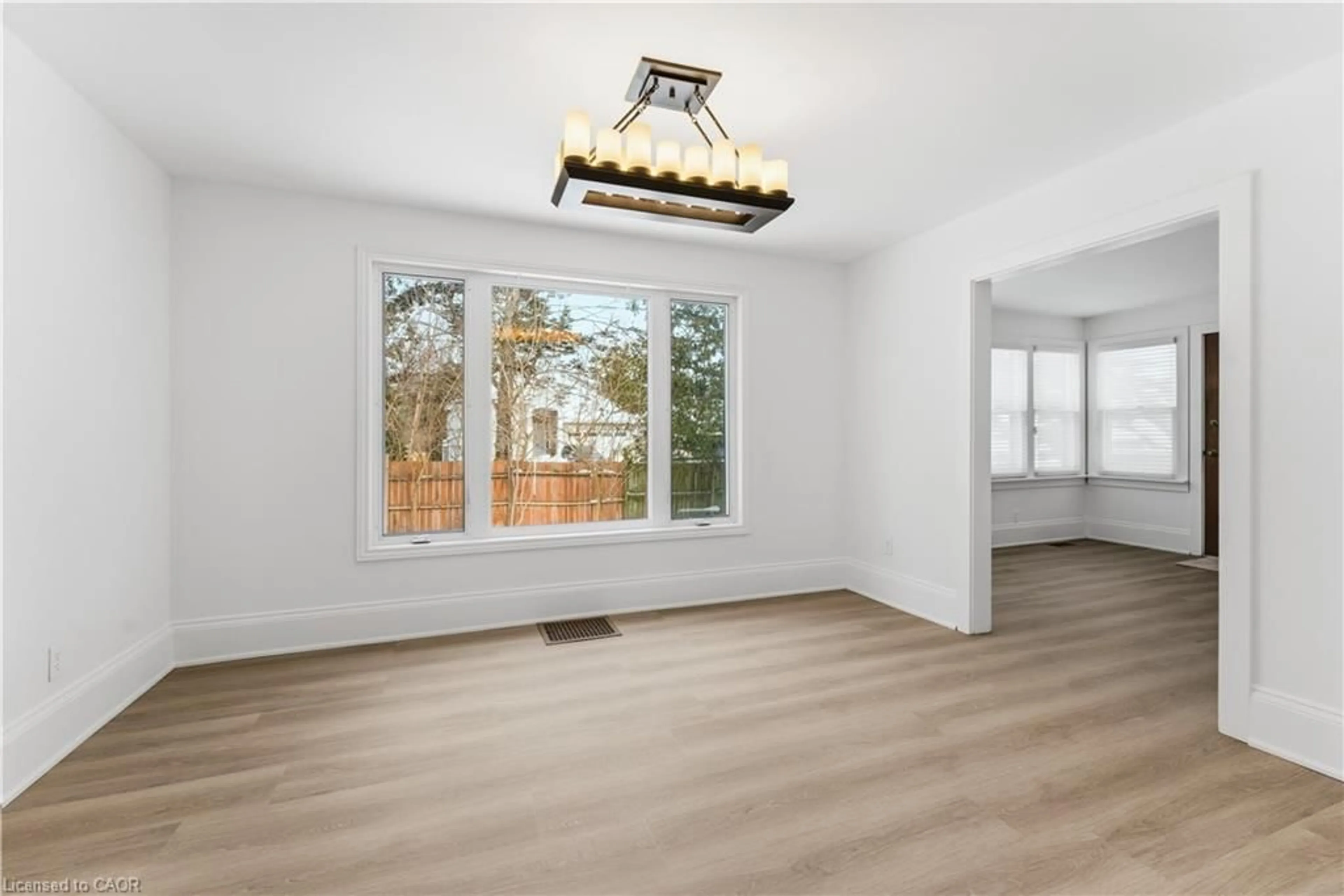 A pic of a room for 26 Chestnut St, Fonthill Ontario L3E 0K3