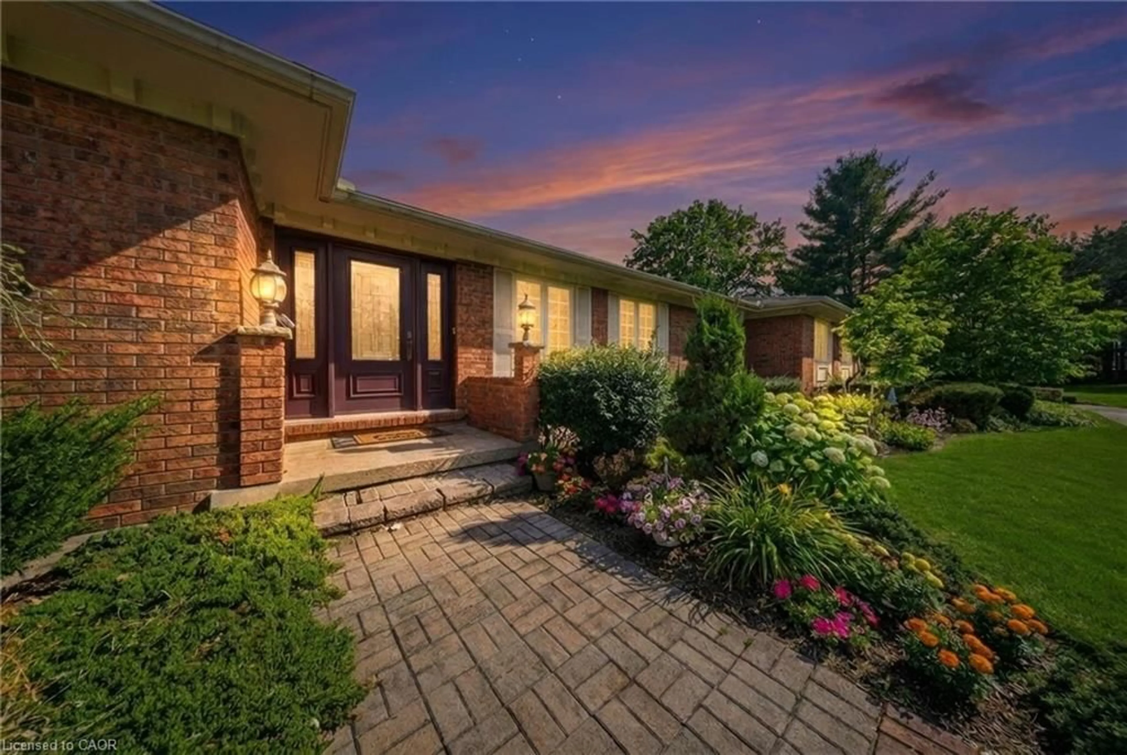 Home with brick exterior material, street for 3 Meadowbrook Crt, St. George Ontario N0E 1N0