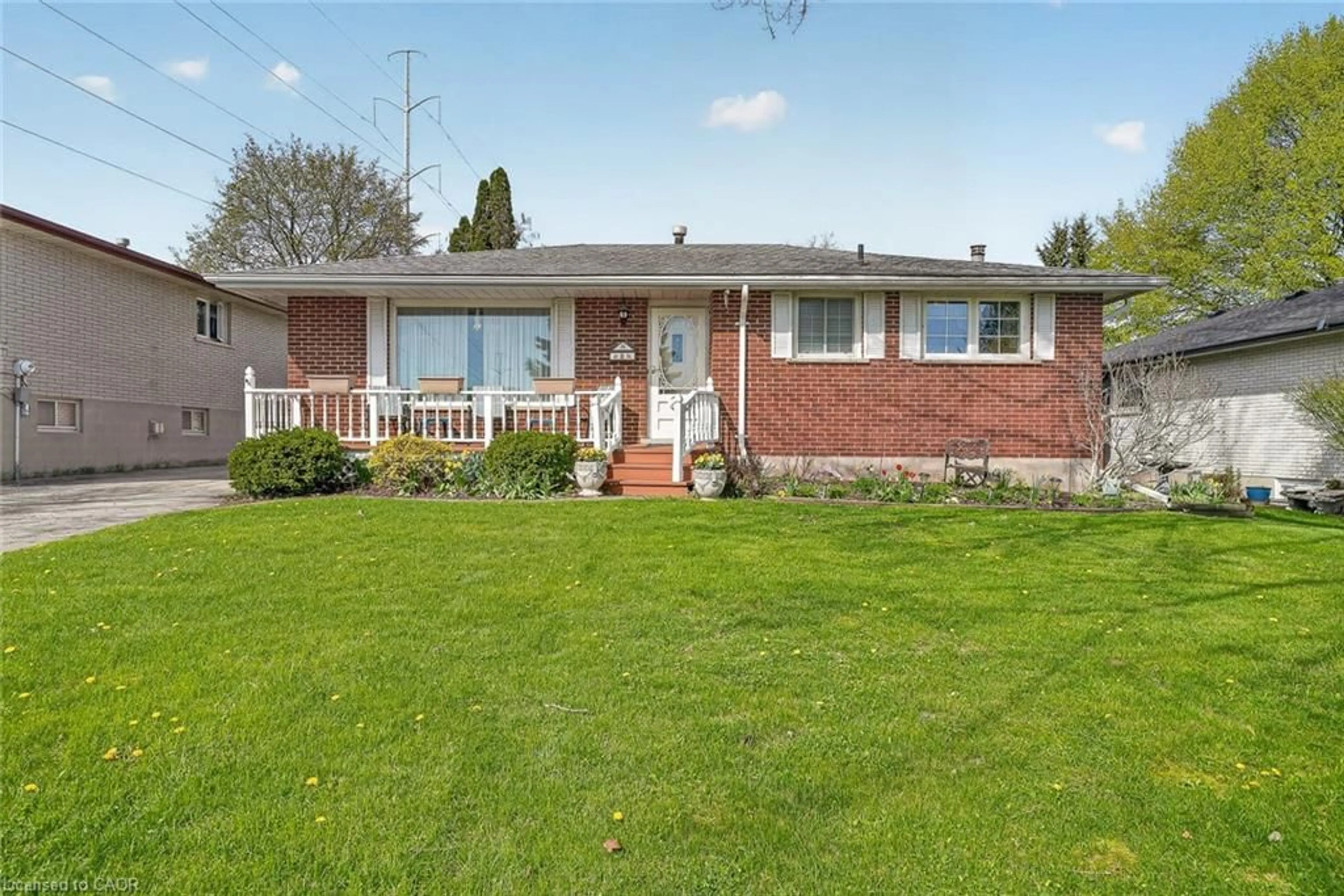 Home with brick exterior material, street for 276 Broadview Ave, Woodstock Ontario N4S 2S6