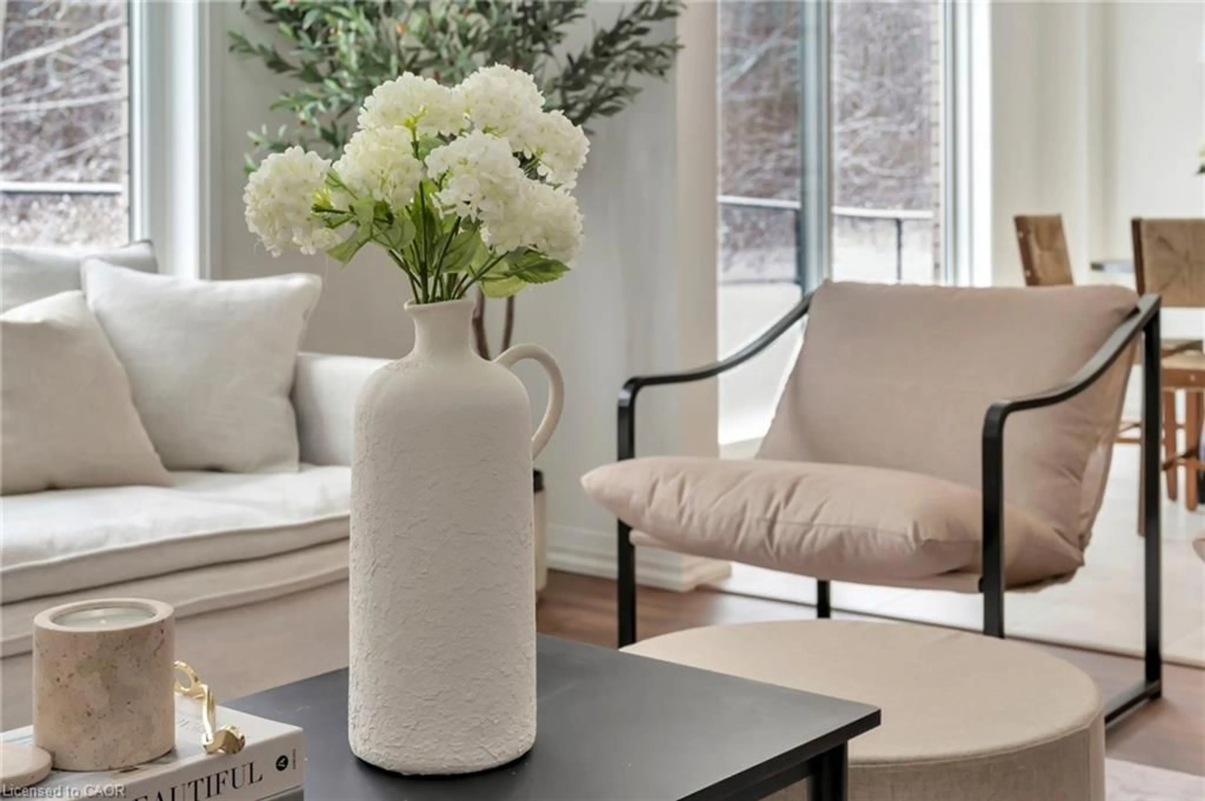 Living room with furniture, unknown for 49 Willson Dr, Thorold Ontario L2V 0G7