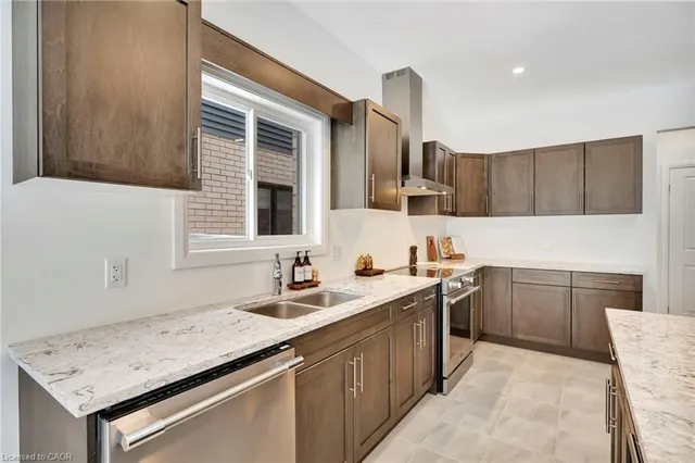 49 Willson Dr, Thorold 5