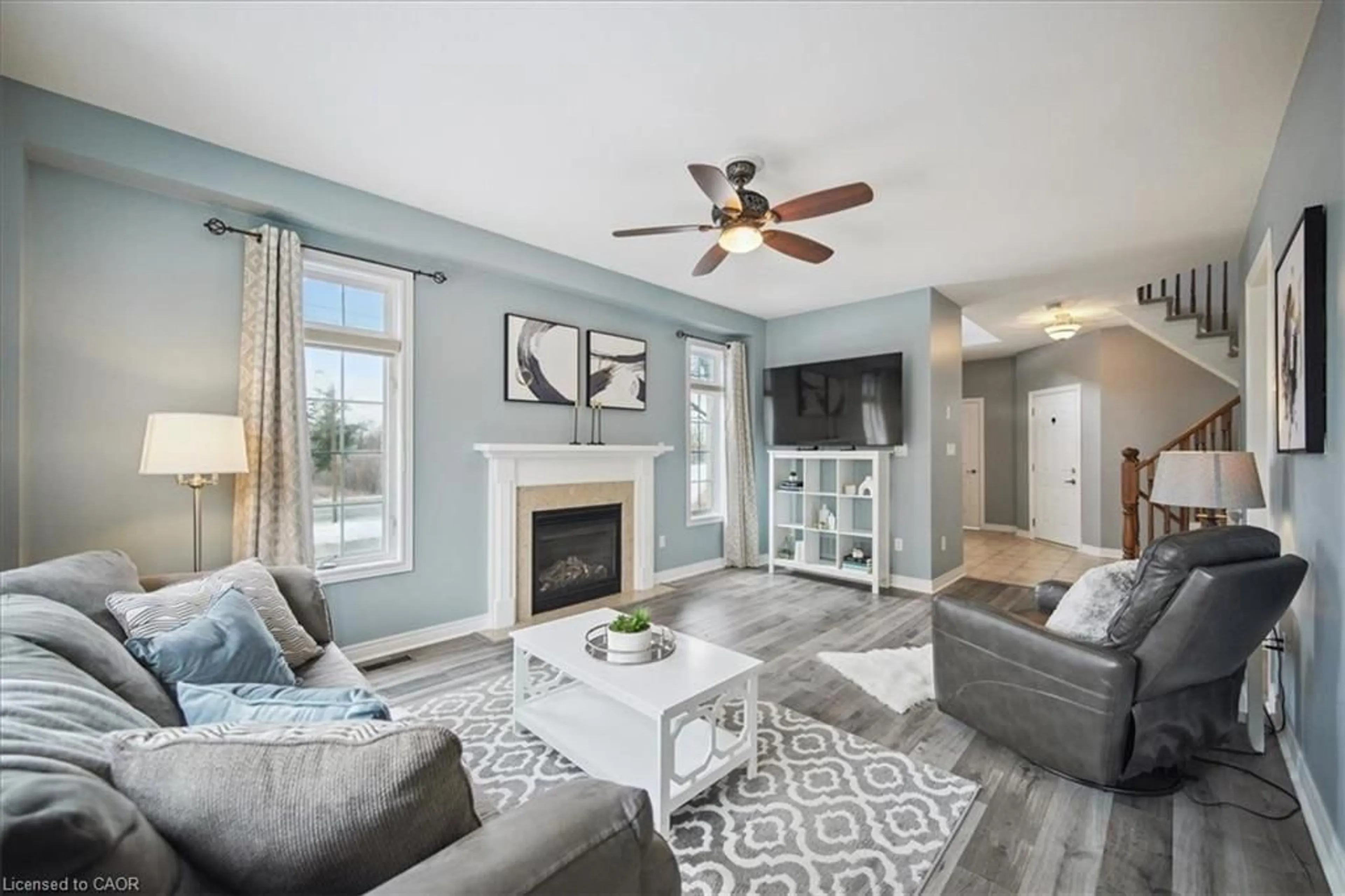 Living room with furniture, unknown for 105 Oakhaven Pl, Ancaster Ontario L9K 0B6