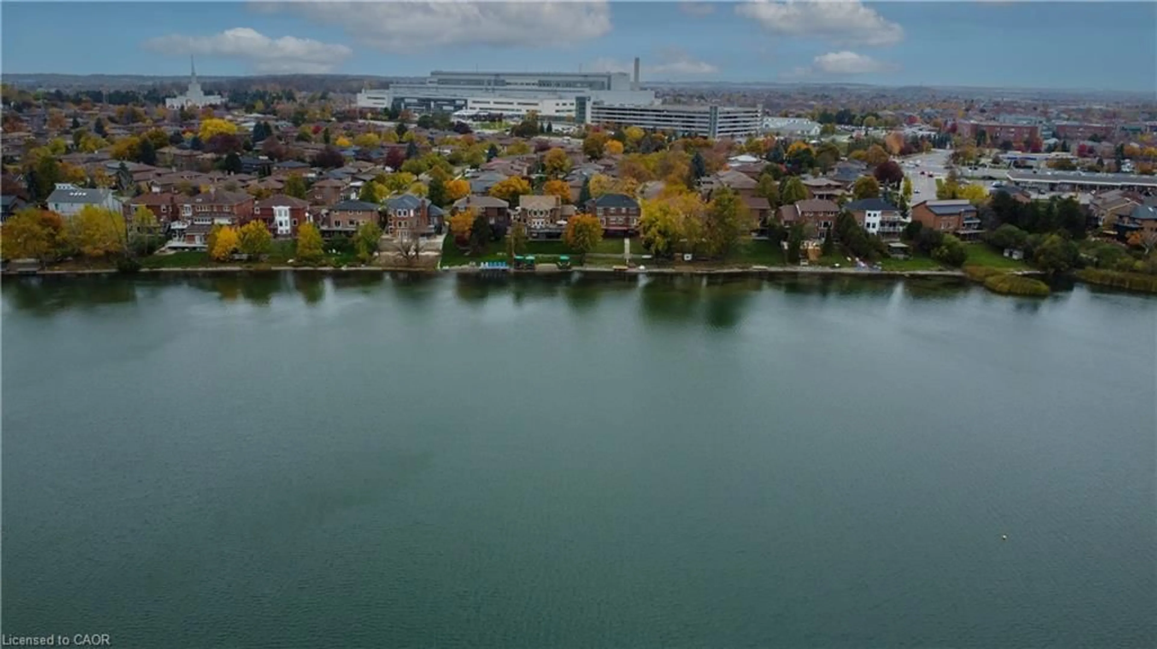 Blurry image for 109 Professor's Lake Pky, Brampton Ontario L6S 4P8