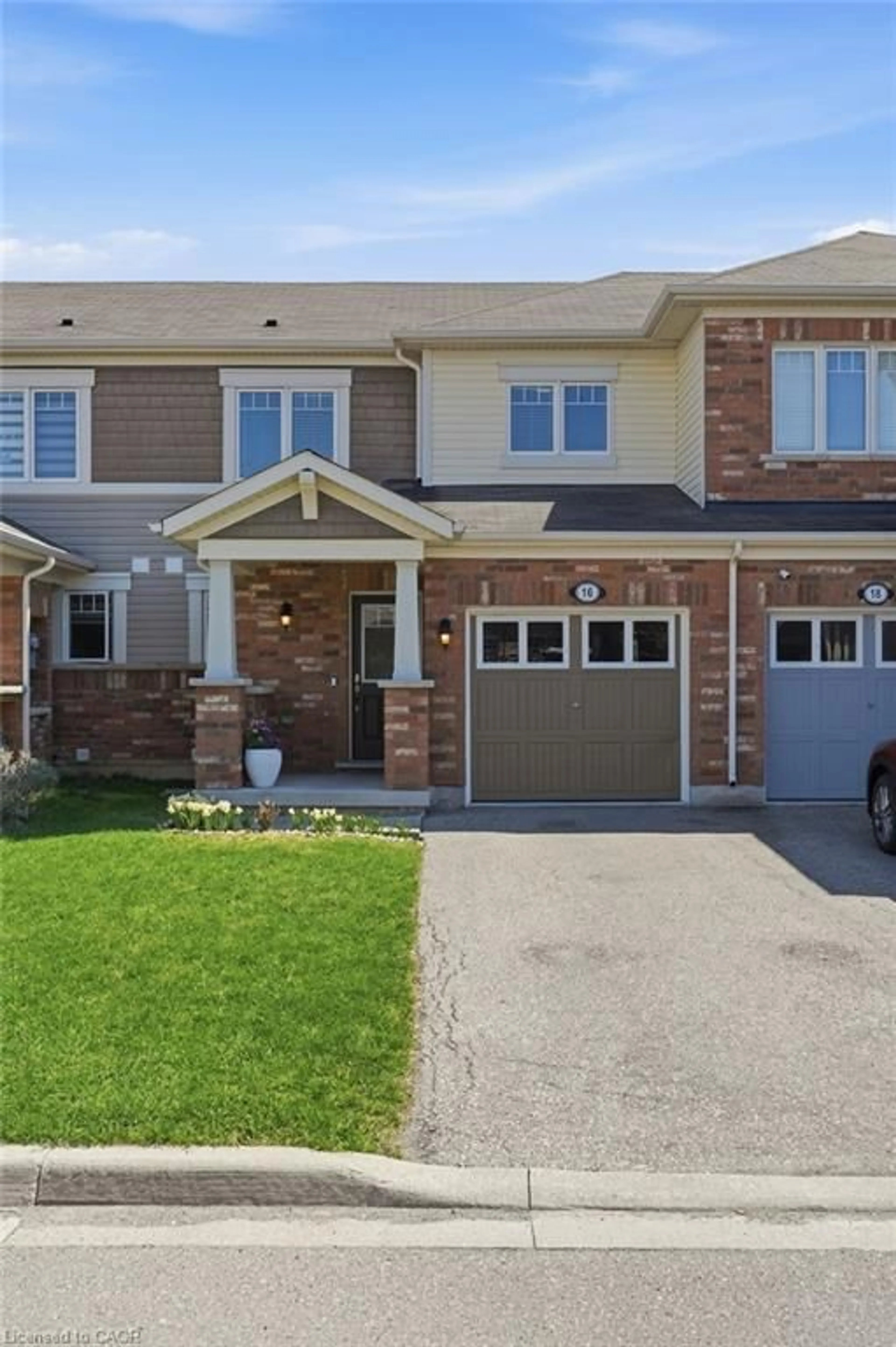 Home with brick exterior material, street for 16 Dredge Crt, Milton Ontario L9T 8T1