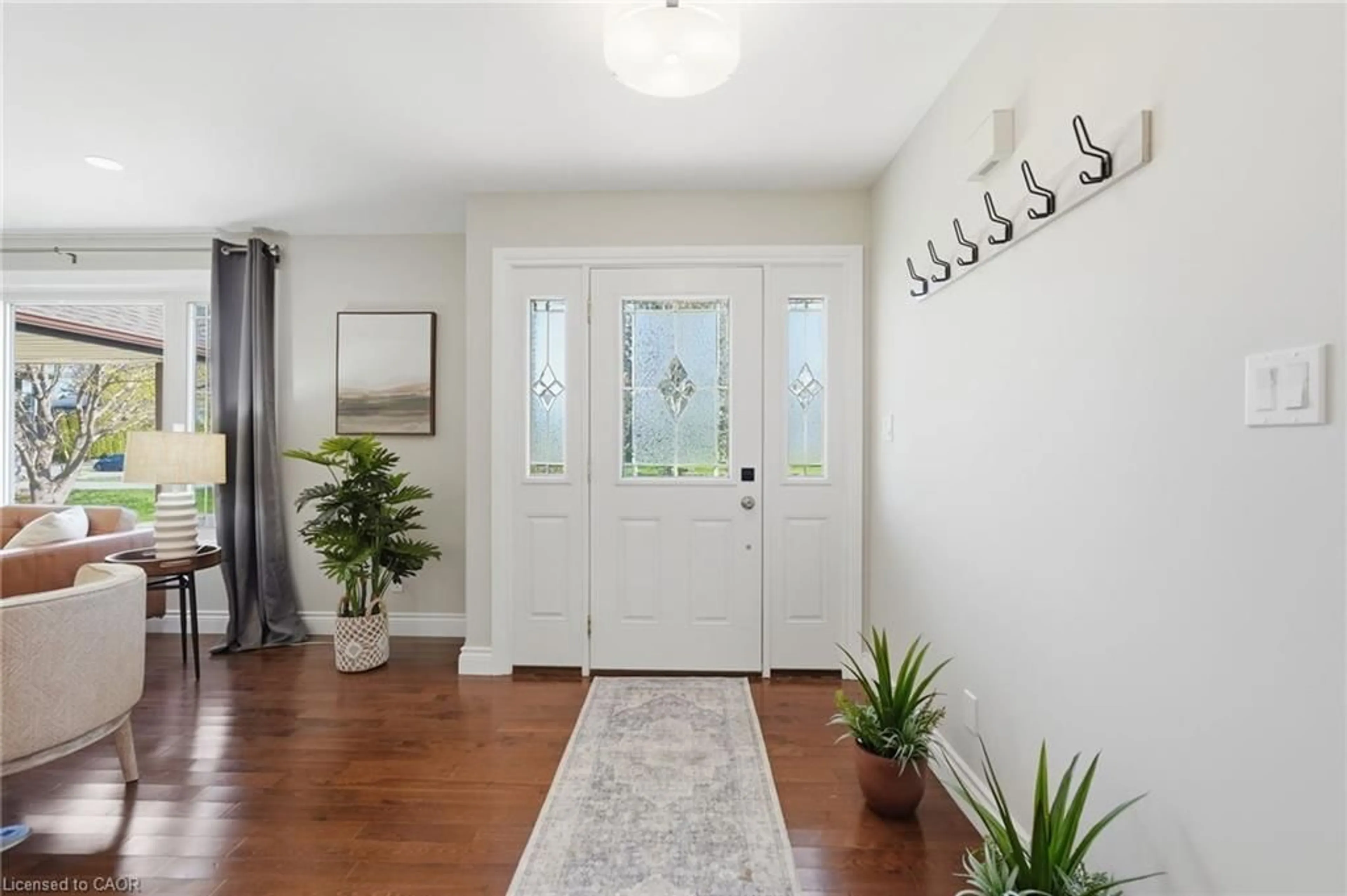 Indoor entryway for 133 New Lakeshore Rd, Port Dover Ontario N0A 1N3