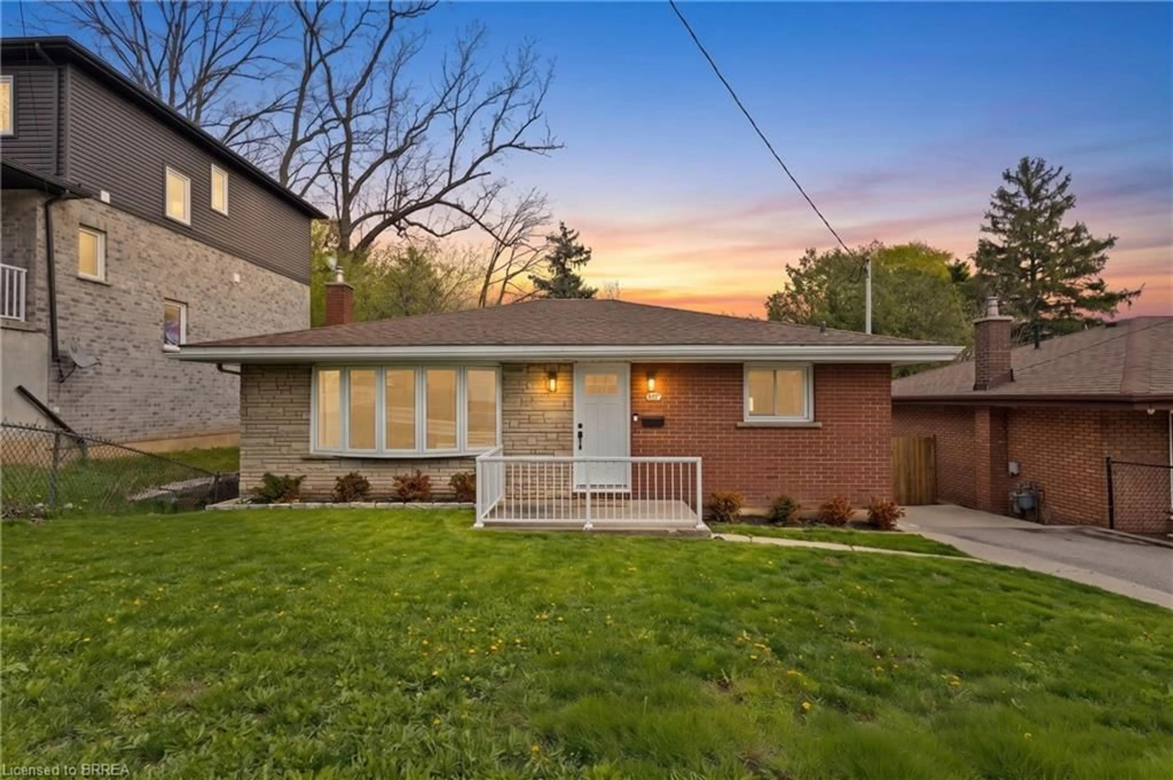 Home with brick exterior material, street for 87 St Paul Ave, Brantford Ontario N3T 4G1