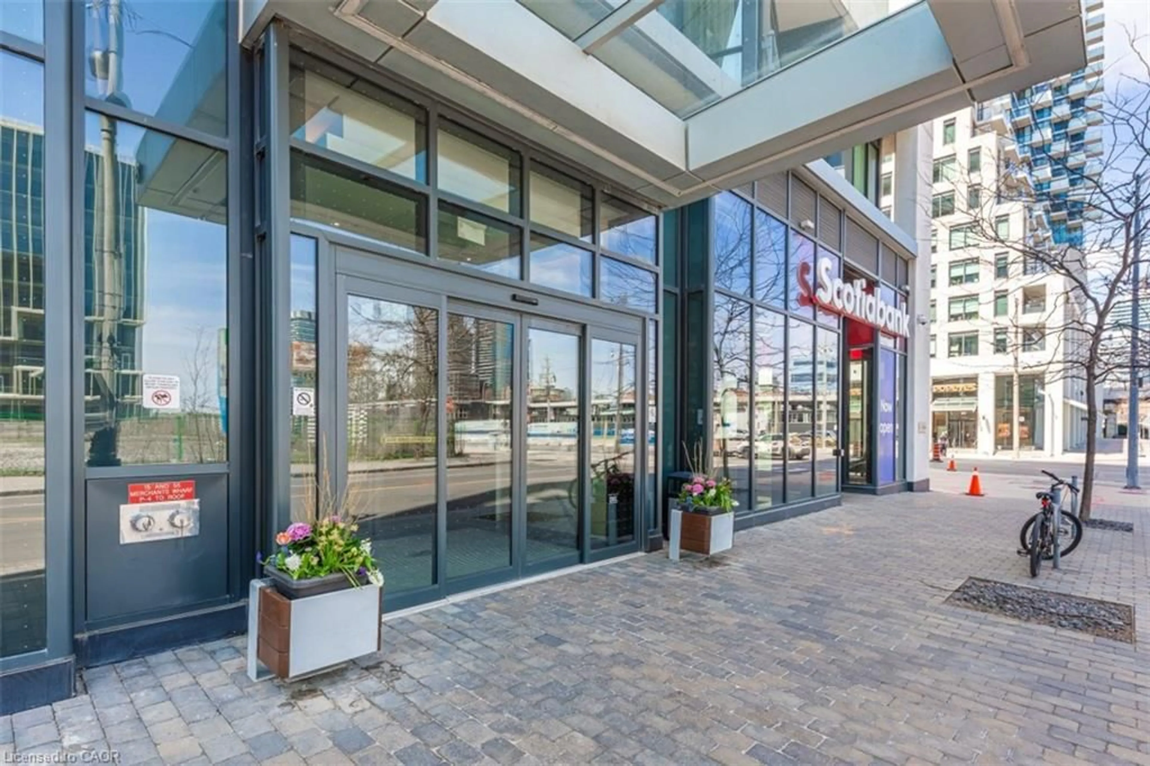 Indoor foyer for 15 Merchants' Wharf, Toronto Ontario M5A 0N8