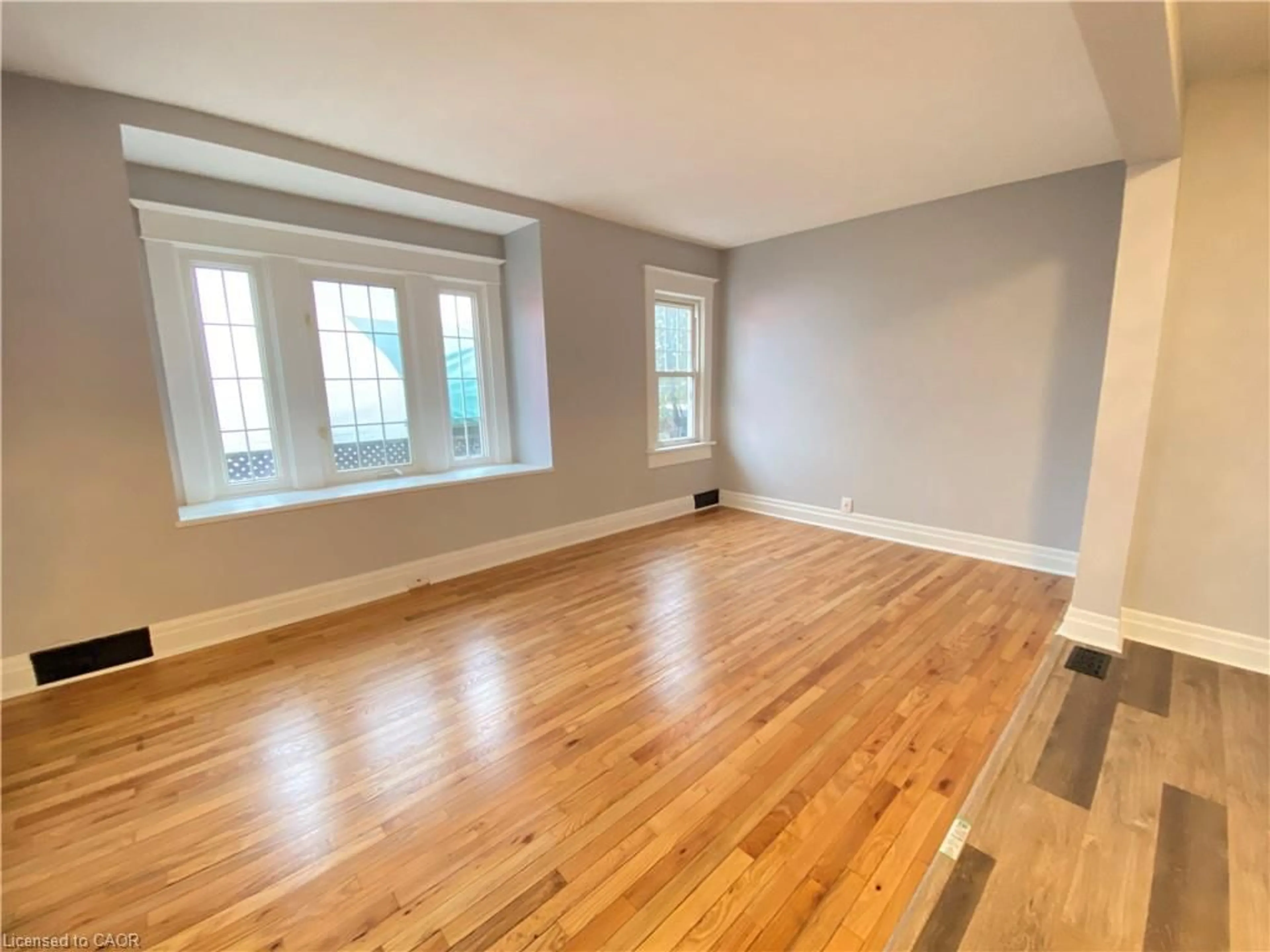 A pic of a room for 168 Garside Ave, Hamilton Ontario L8H 4W6