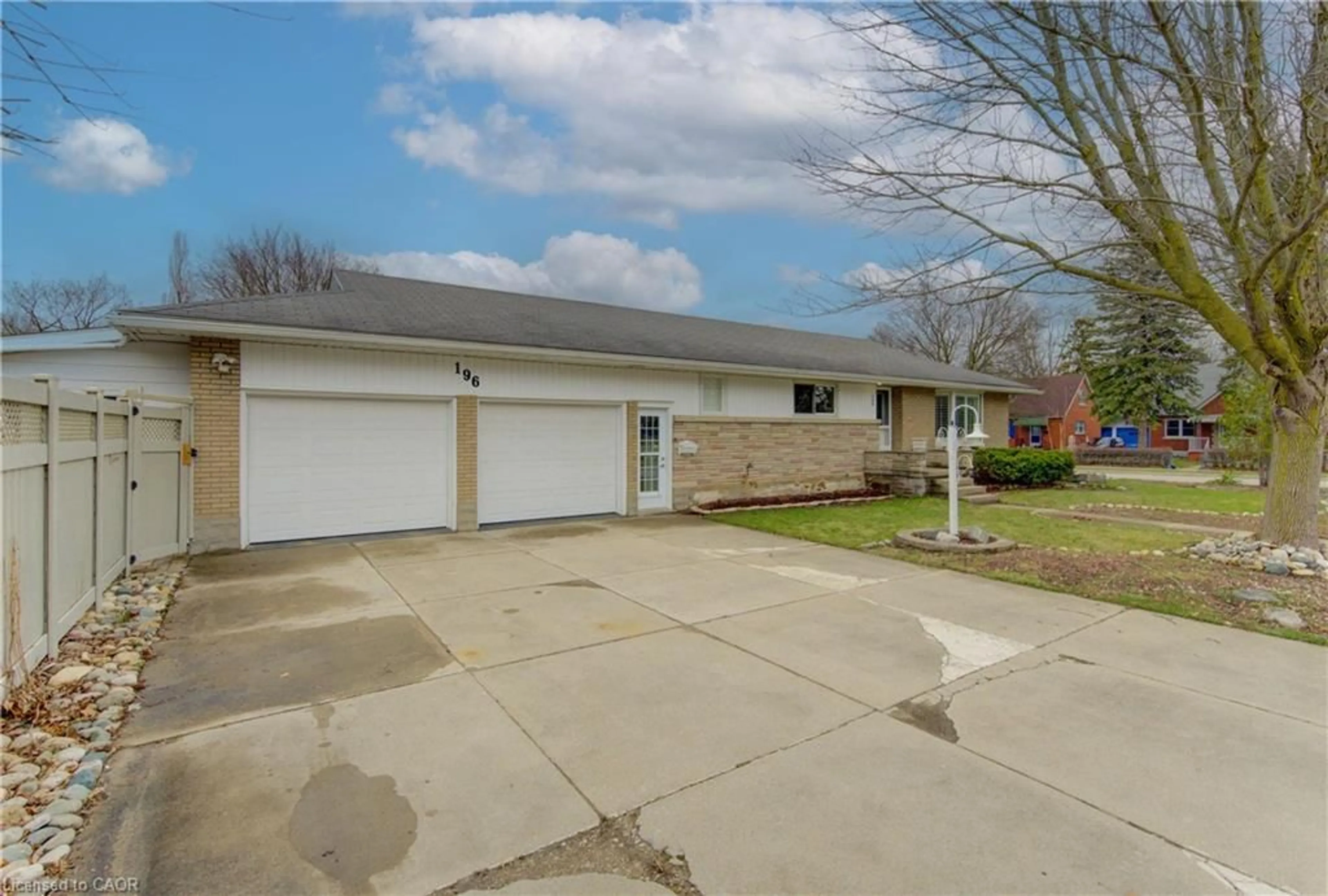 Unknown for 196 Lourdes St, Waterloo Ontario N2L 1N7