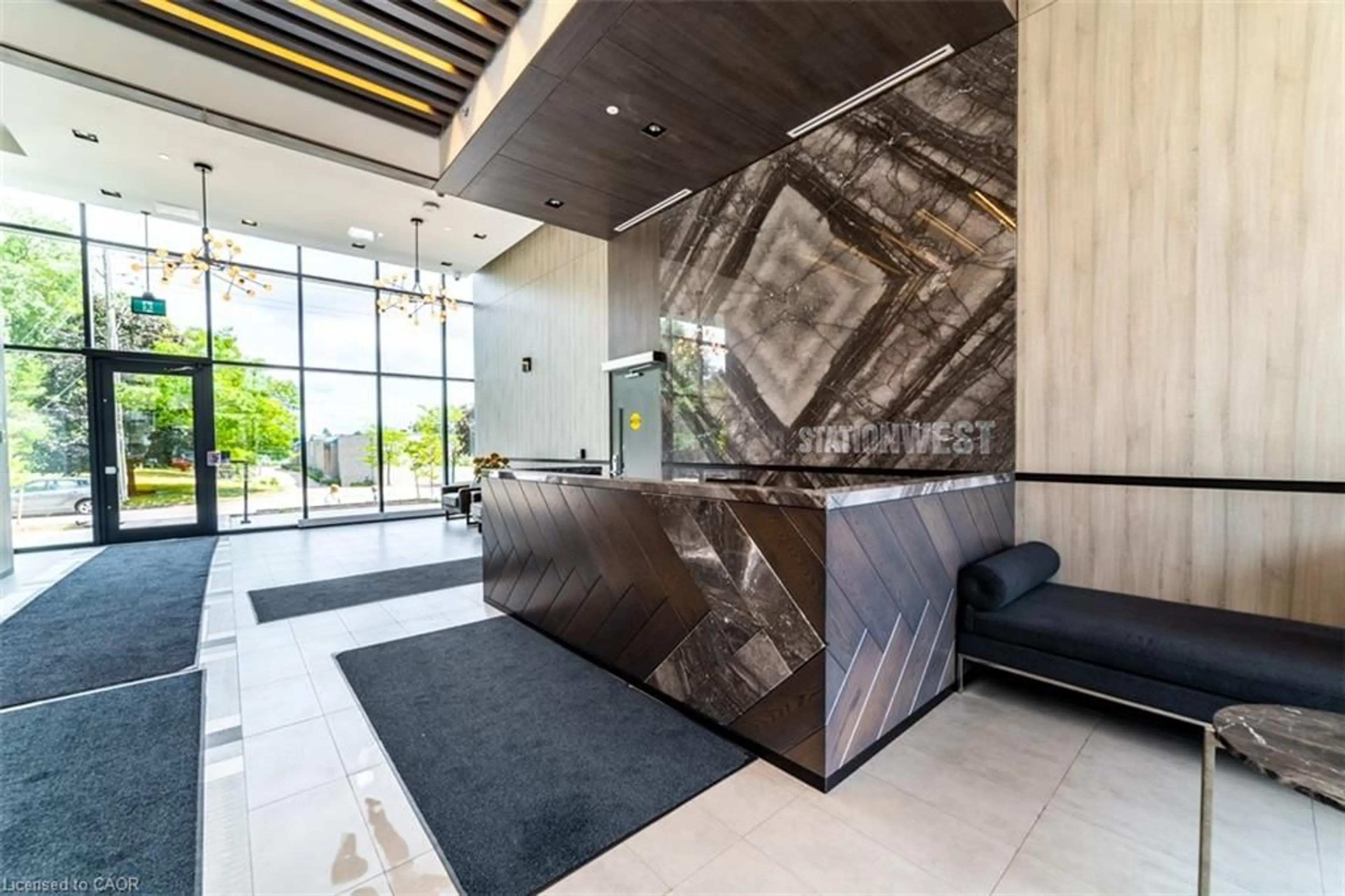 Lobby for 1119 Cooke Blvd #B121, Burlington Ontario L7T 0C7