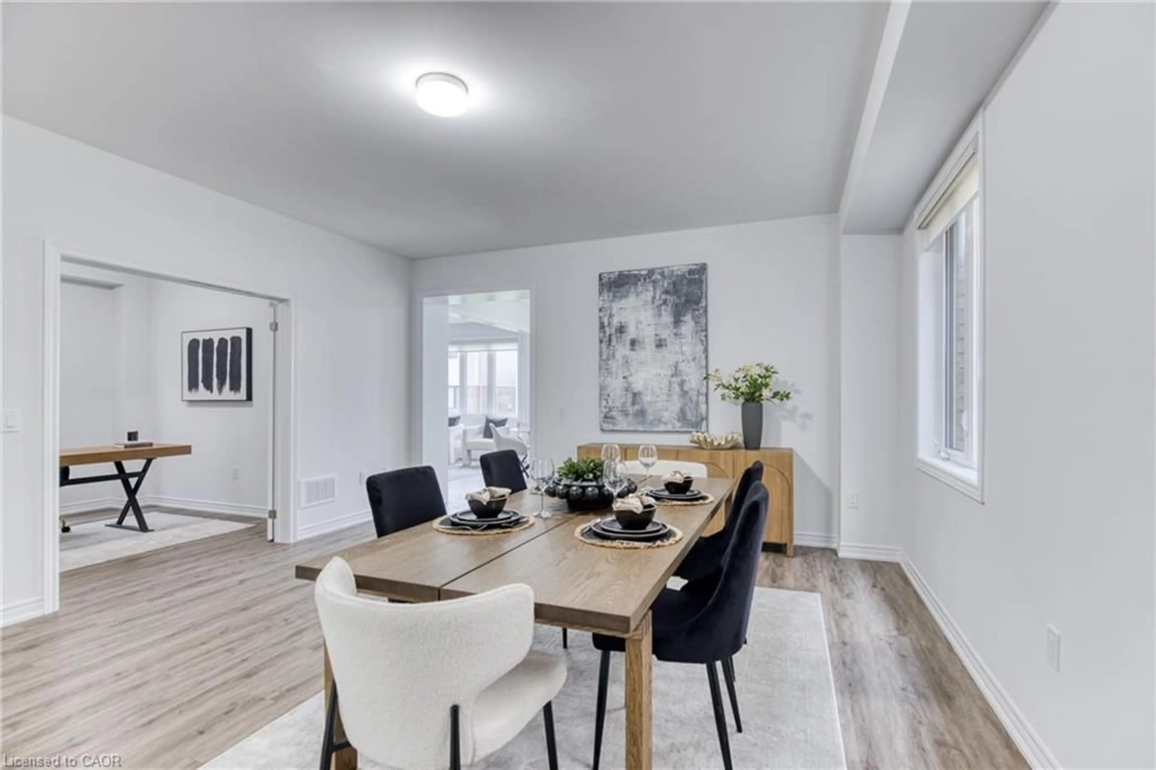 Dining room, wood/laminate floor for 275 Rea Dr, Fergus Ontario N1M 0K1