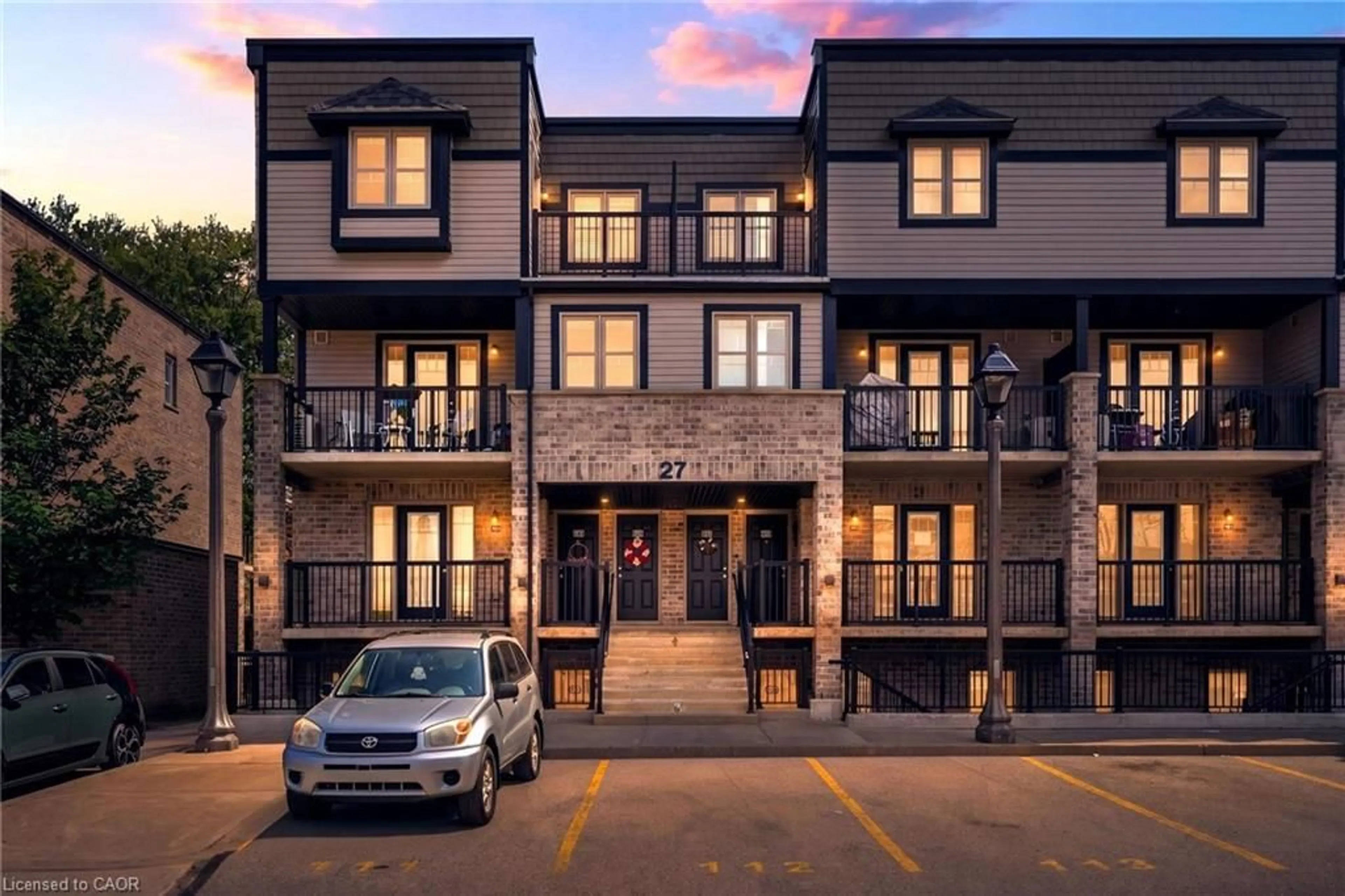Unknown for 1989 Ottawa St #27C, Kitchener Ontario N2E 0G7