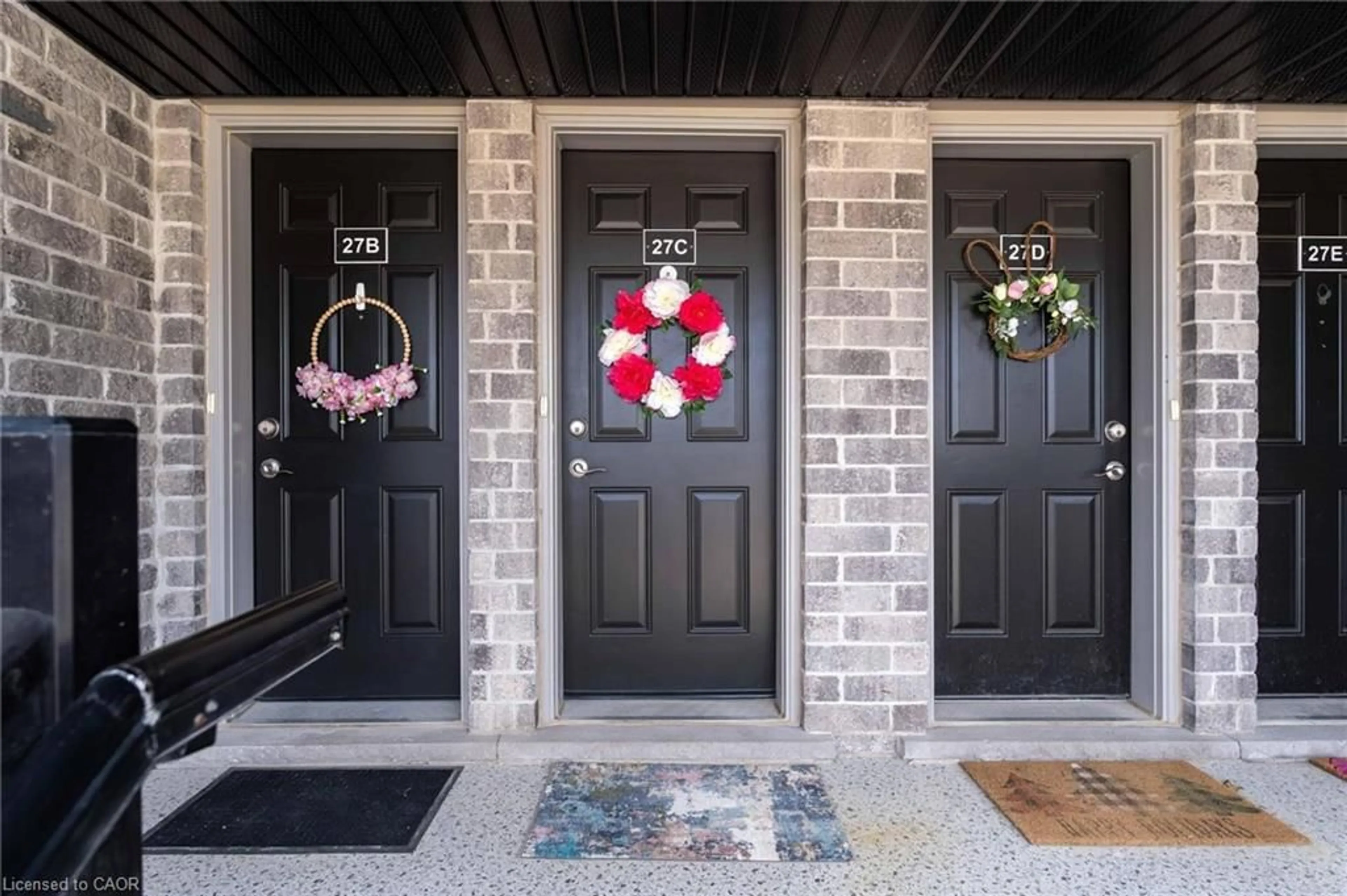 Indoor entryway for 1989 Ottawa St #27C, Kitchener Ontario N2E 0G7
