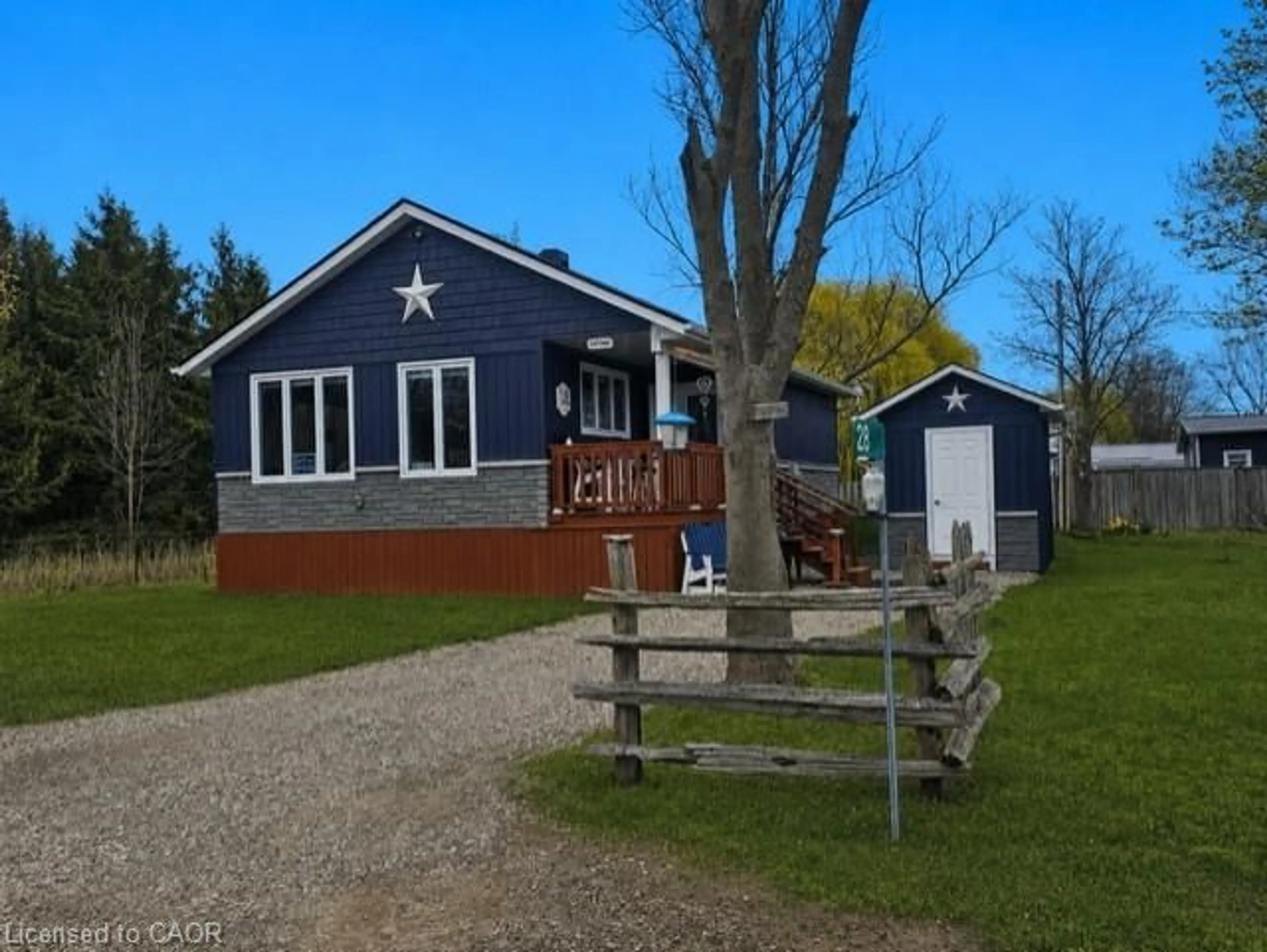 A pic from outside/outdoor area/front of a property/back of a property/a pic from drone, street for 28 Foley Lane, Selkirk Ontario N0A 1P0