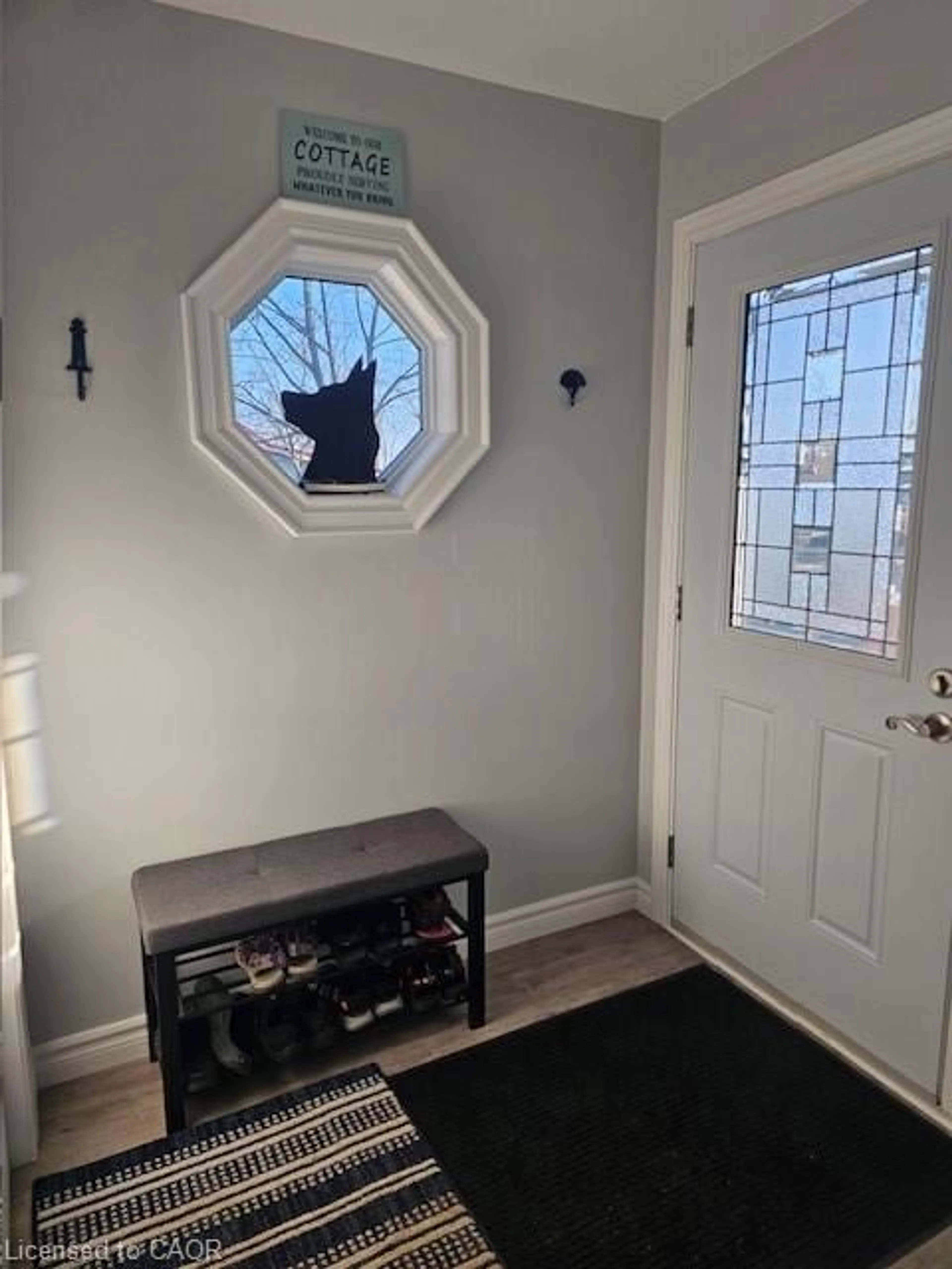 Indoor entryway for 28 Foley Lane, Selkirk Ontario N0A 1P0