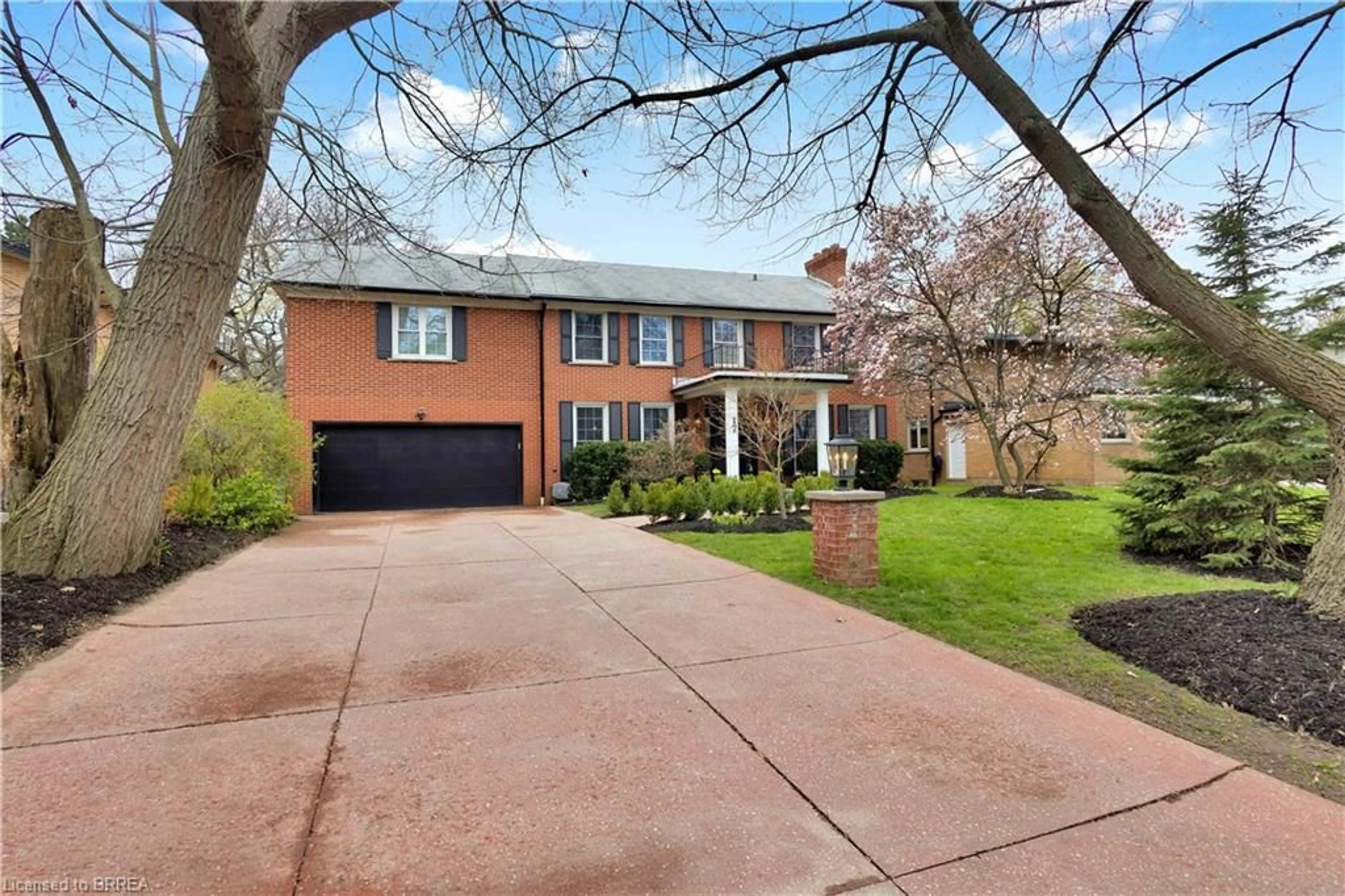 Home with brick exterior material, street for 17 Braemar Pl, Hamilton Ontario L9C 1C9
