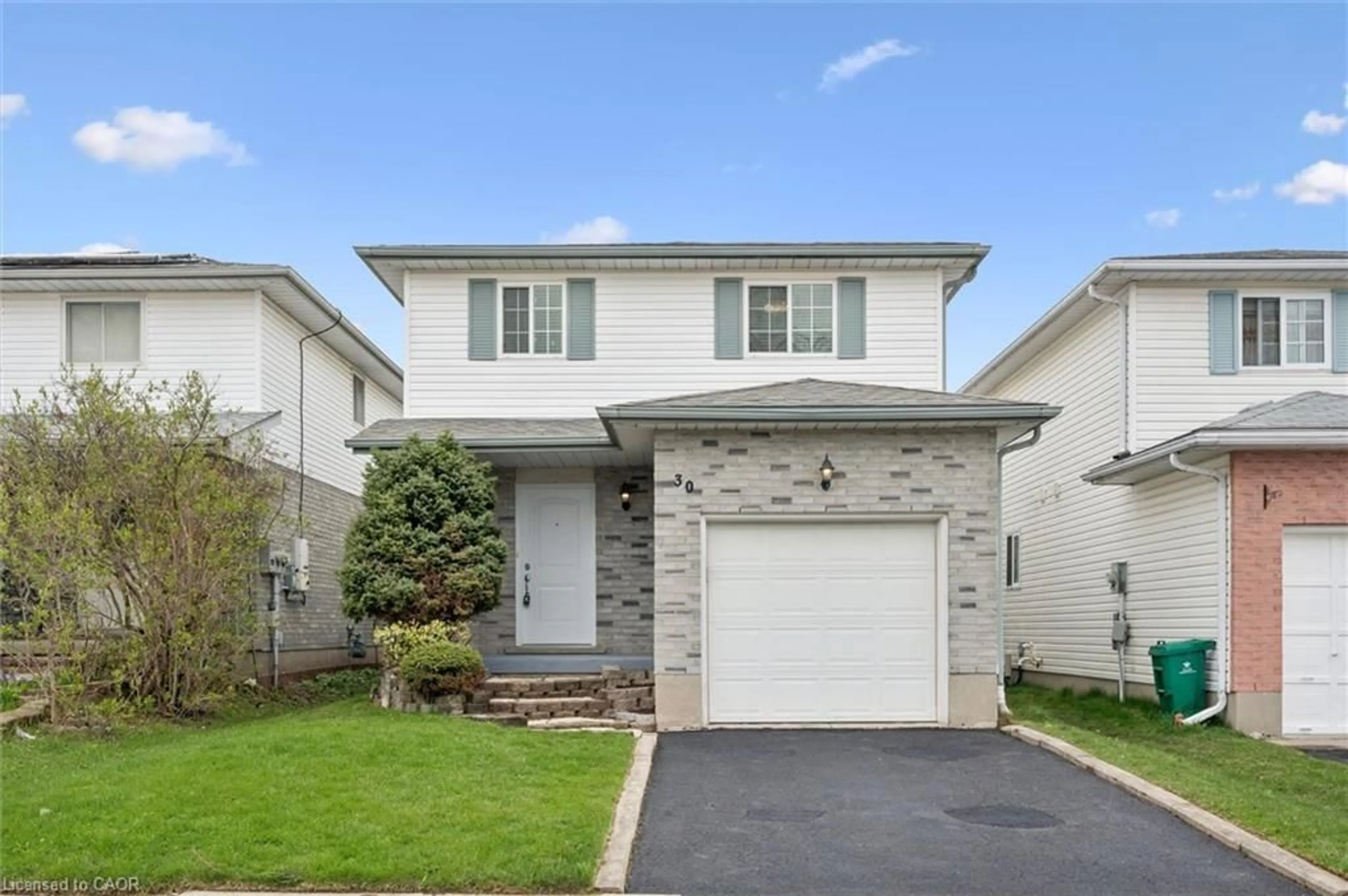 Home with vinyl exterior material, street for 30 Beechmanor Cres, Kitchener Ontario N2N 3H5