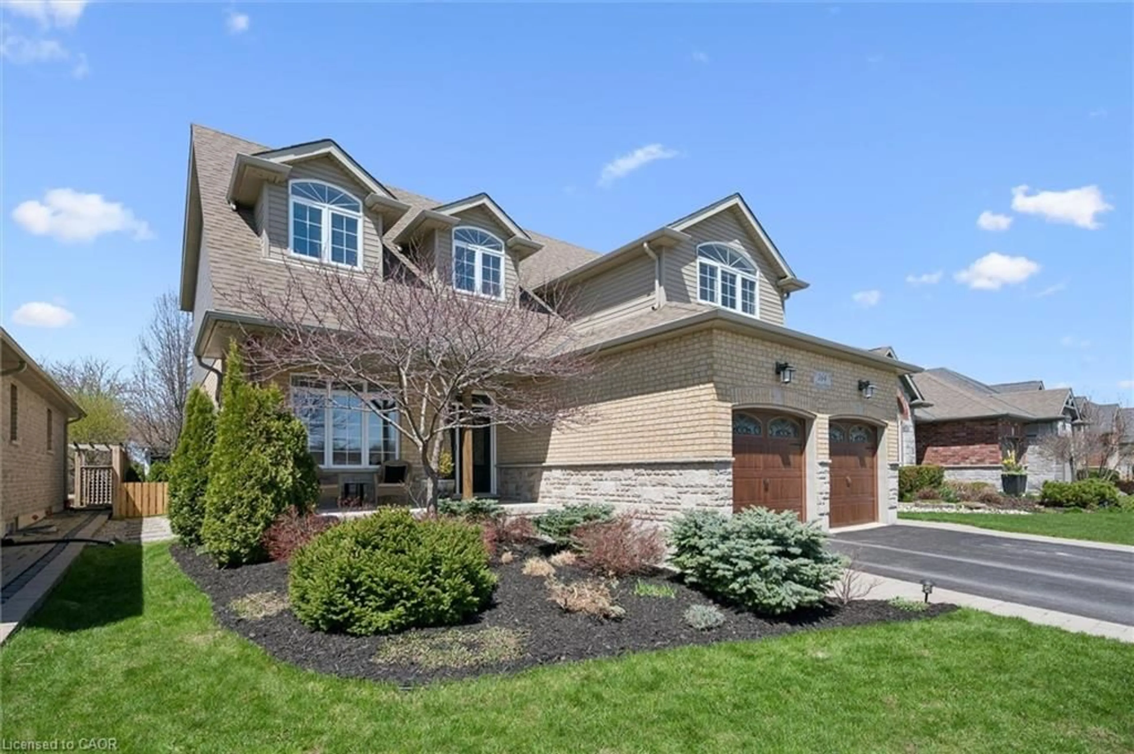 Home with brick exterior material, street for 164 Spencer Dr, Elora Ontario N0B 1S0