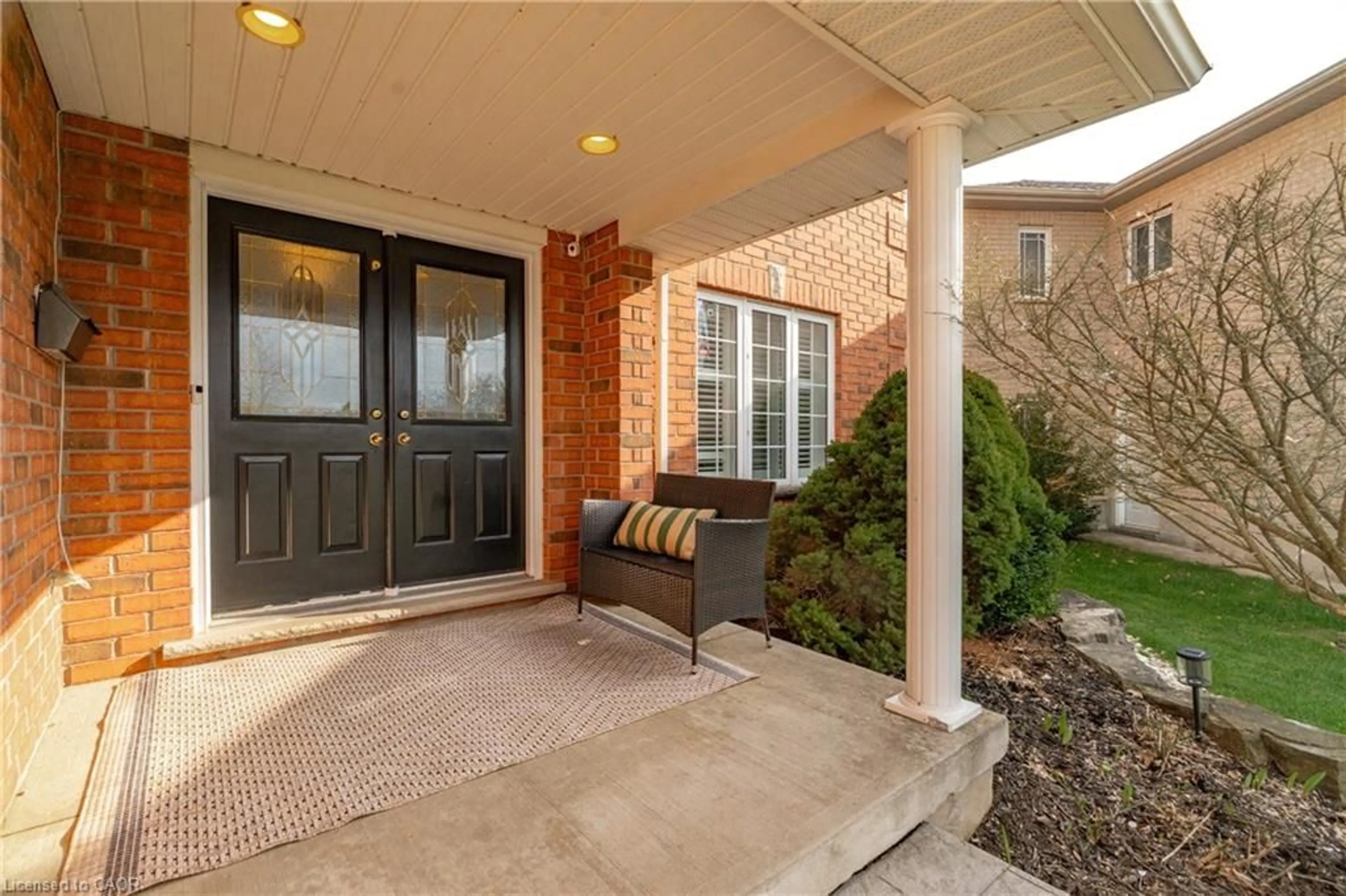 Indoor entryway for 43 Ardwood Pl, Kitchener Ontario N4A 4C3
