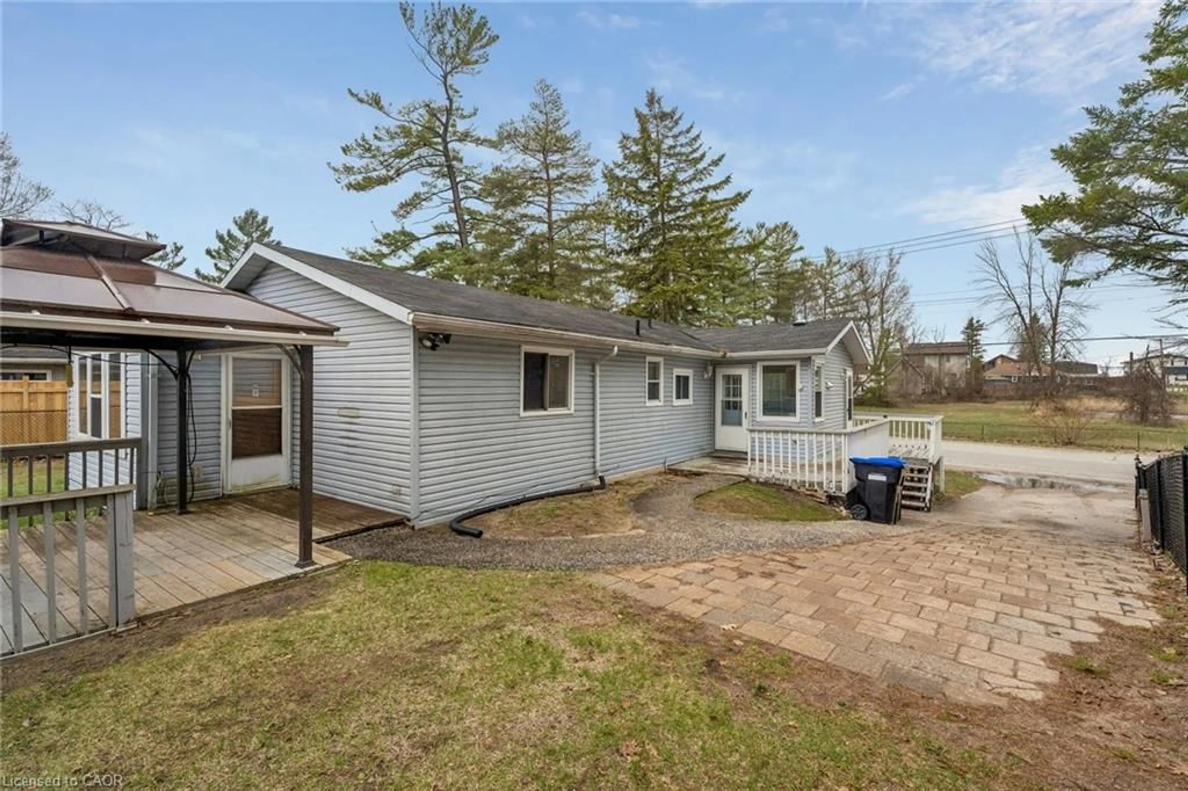 Unknown for 449 Mosley St, Wasaga Beach Ontario L9Z 2J8