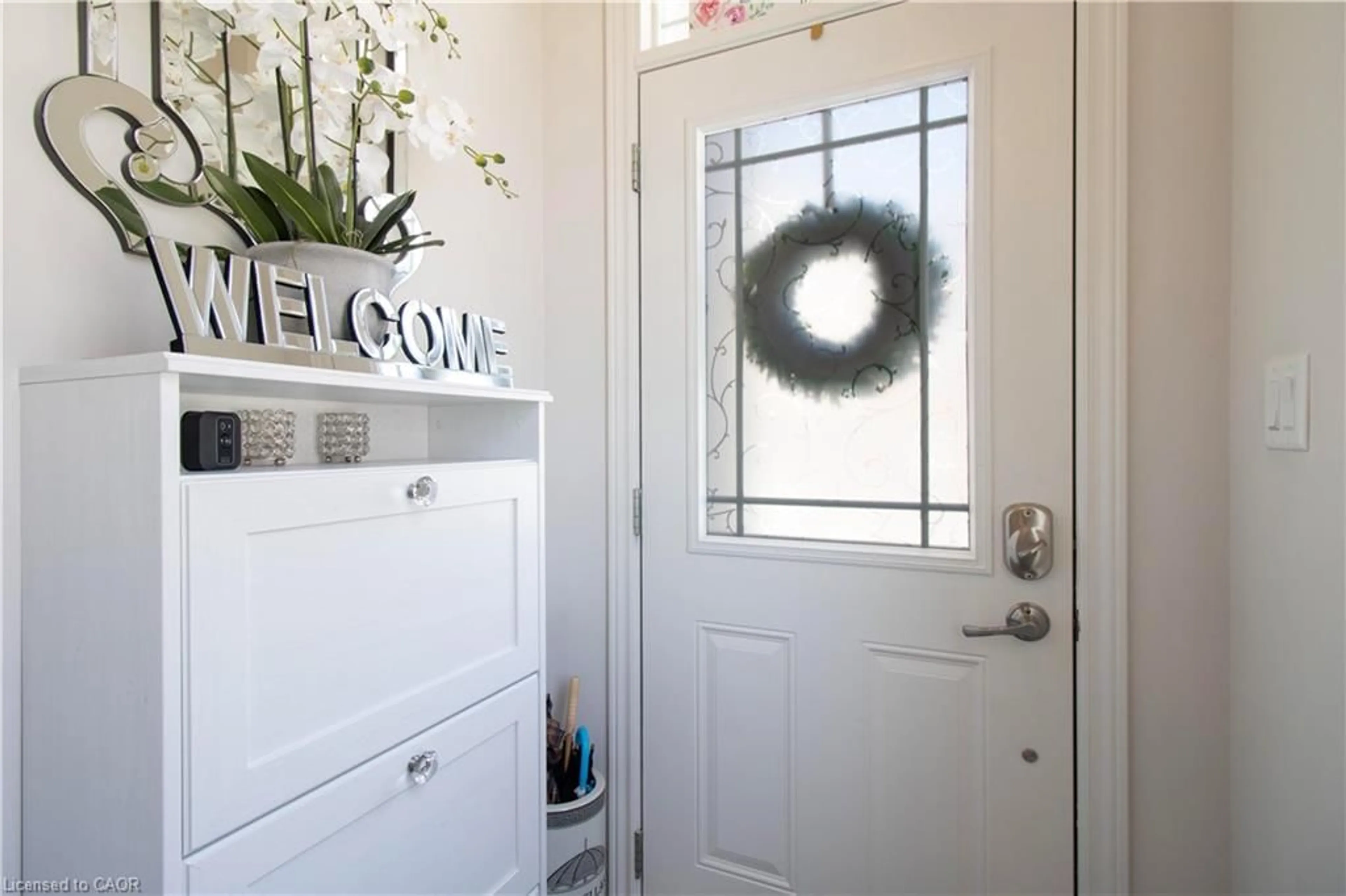 Indoor entryway for 310 Fall Fair Way #71, Binbrook Ontario L0R 1C0