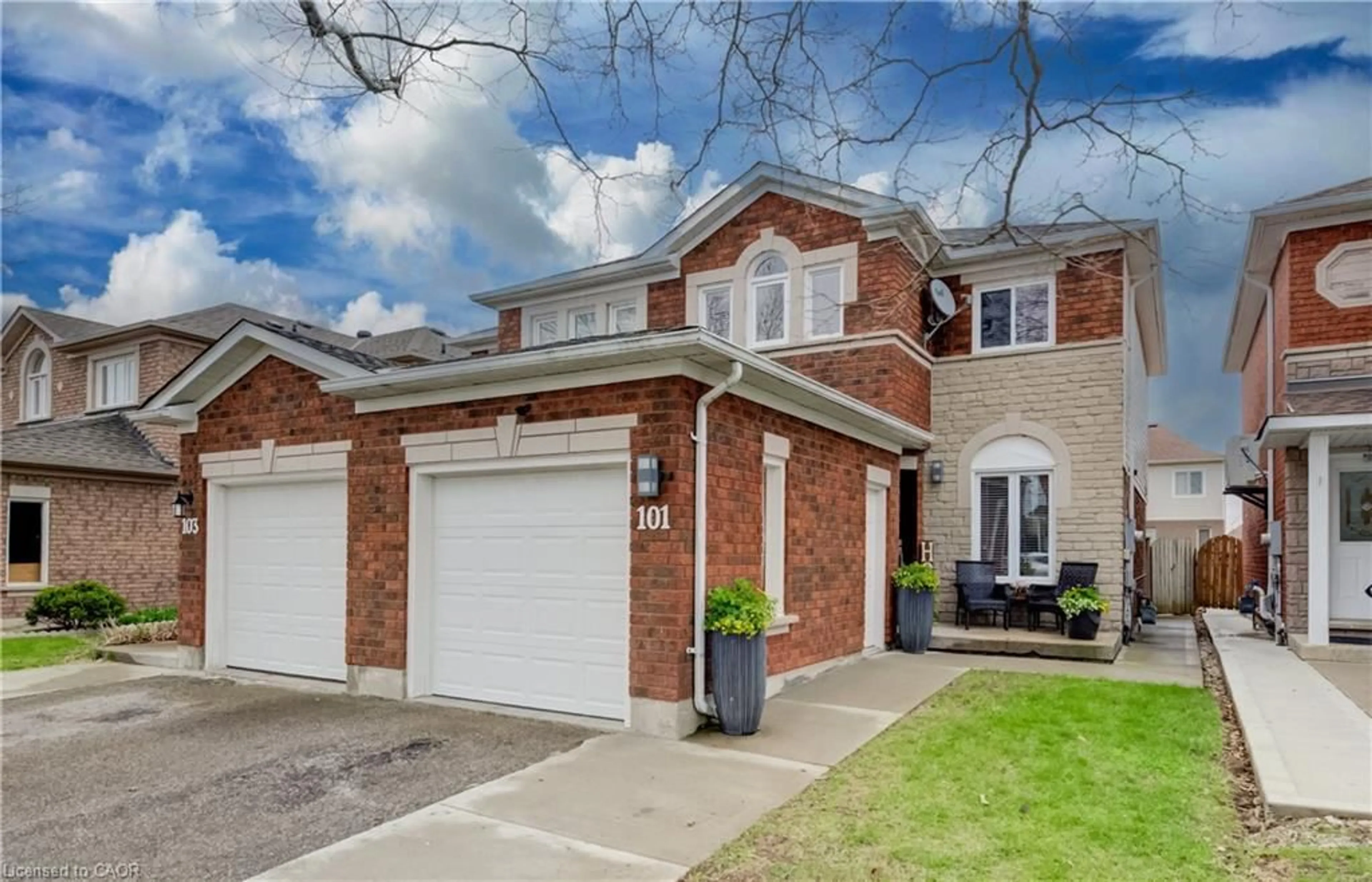 Home with brick exterior material, street for 101 Essex Point Dr, Cambridge Ontario N1T 1W6