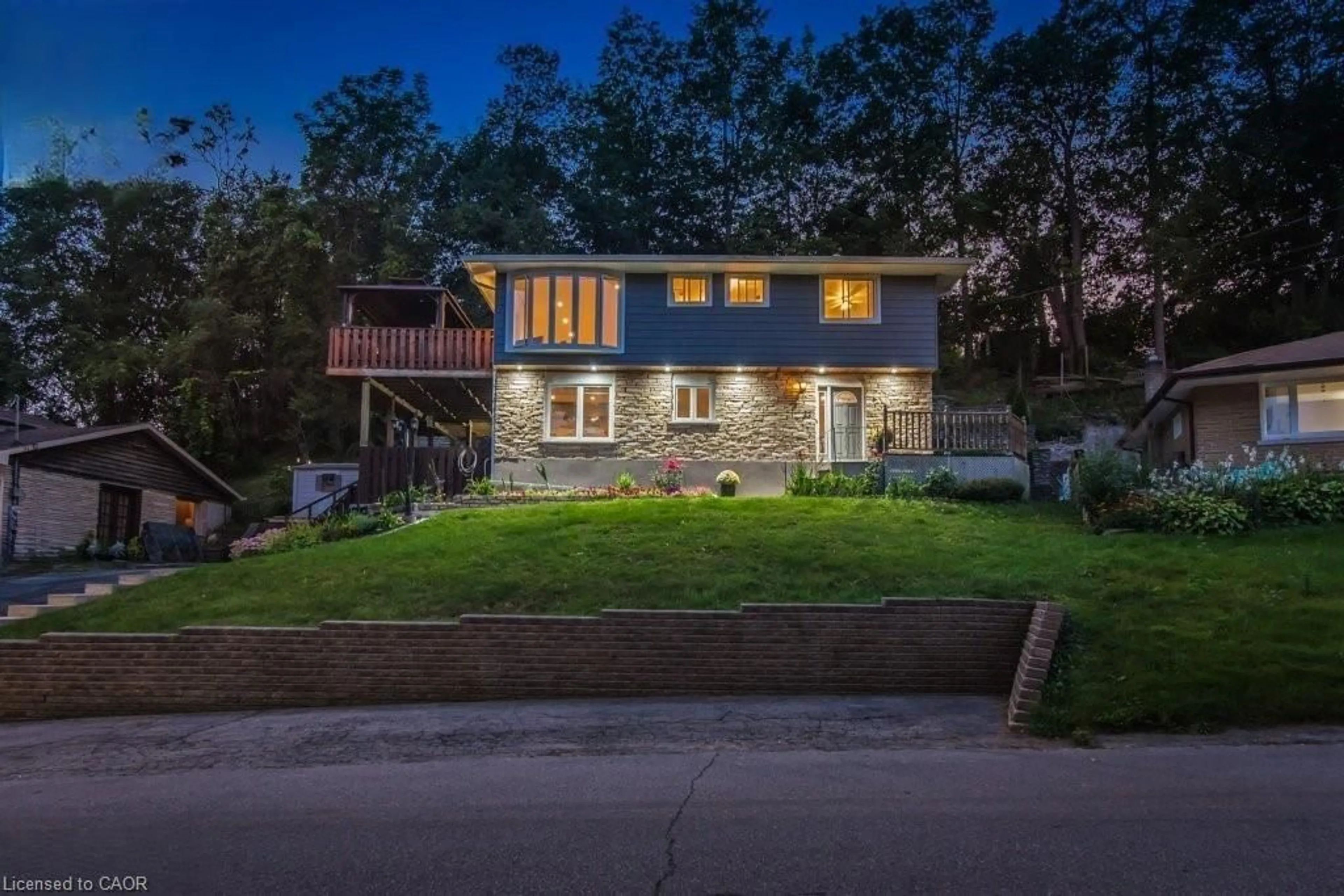 Home with brick exterior material, street for 22 Dundonald Rd, Cambridge Ontario N1S 3H3