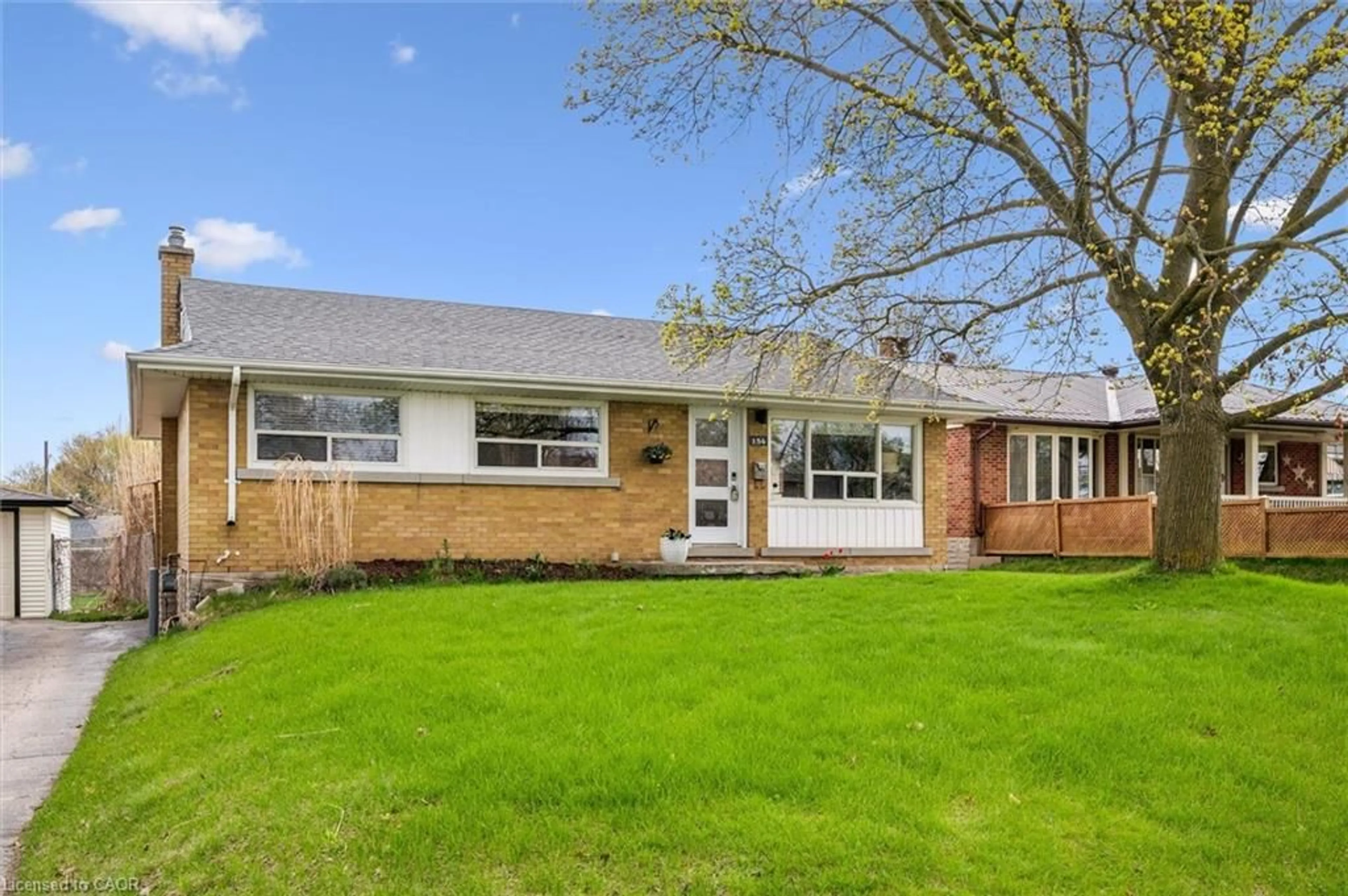 Home with brick exterior material, street for 154 Oriole St, Waterloo Ontario N2J 2B4