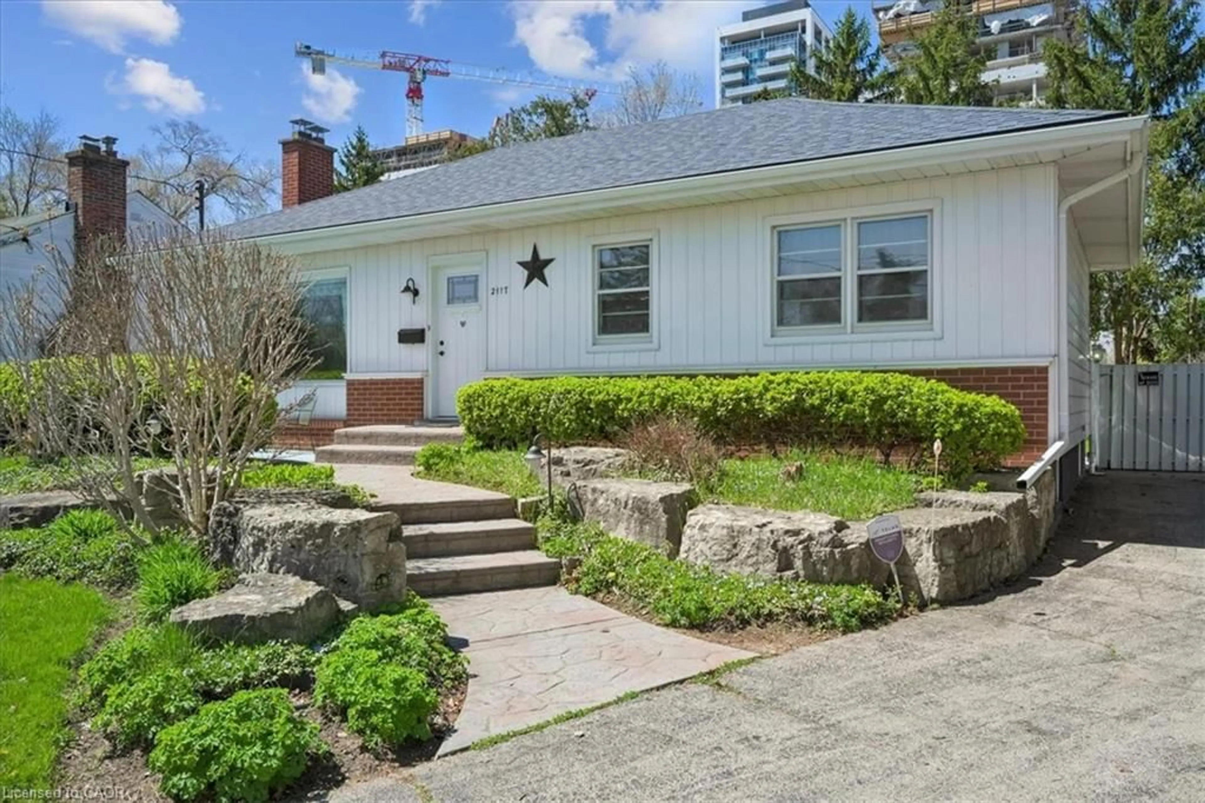 Unknown for 2117 Edinburgh Dr, Burlington Ontario L7R 2C8