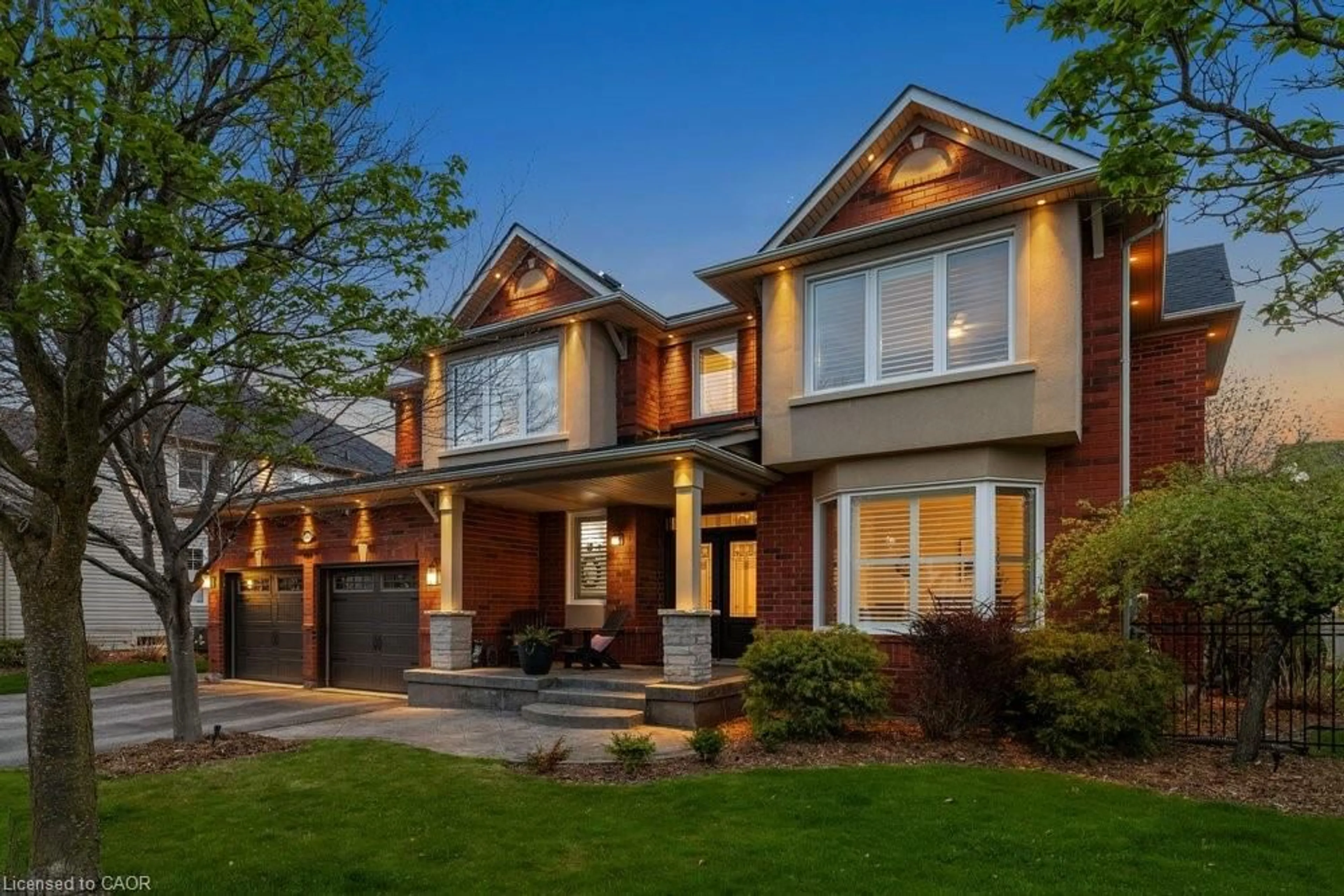 Home with brick exterior material, street for 5901 Chercover Crt, Burlington Ontario L7L 6T2