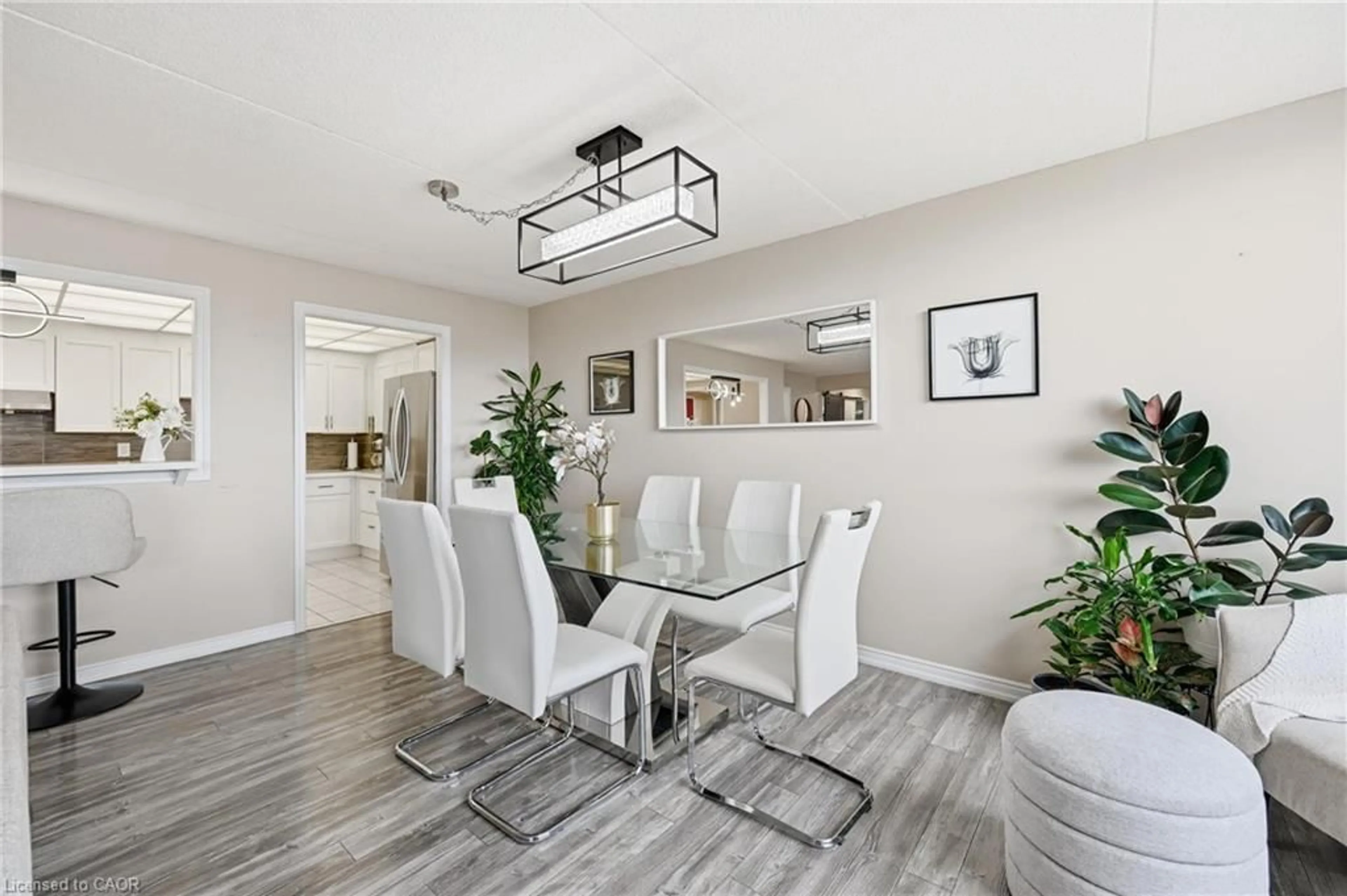 Dining room, unknown for 99 Donn Ave #704, Stoney Creek Ontario L8G 5B2