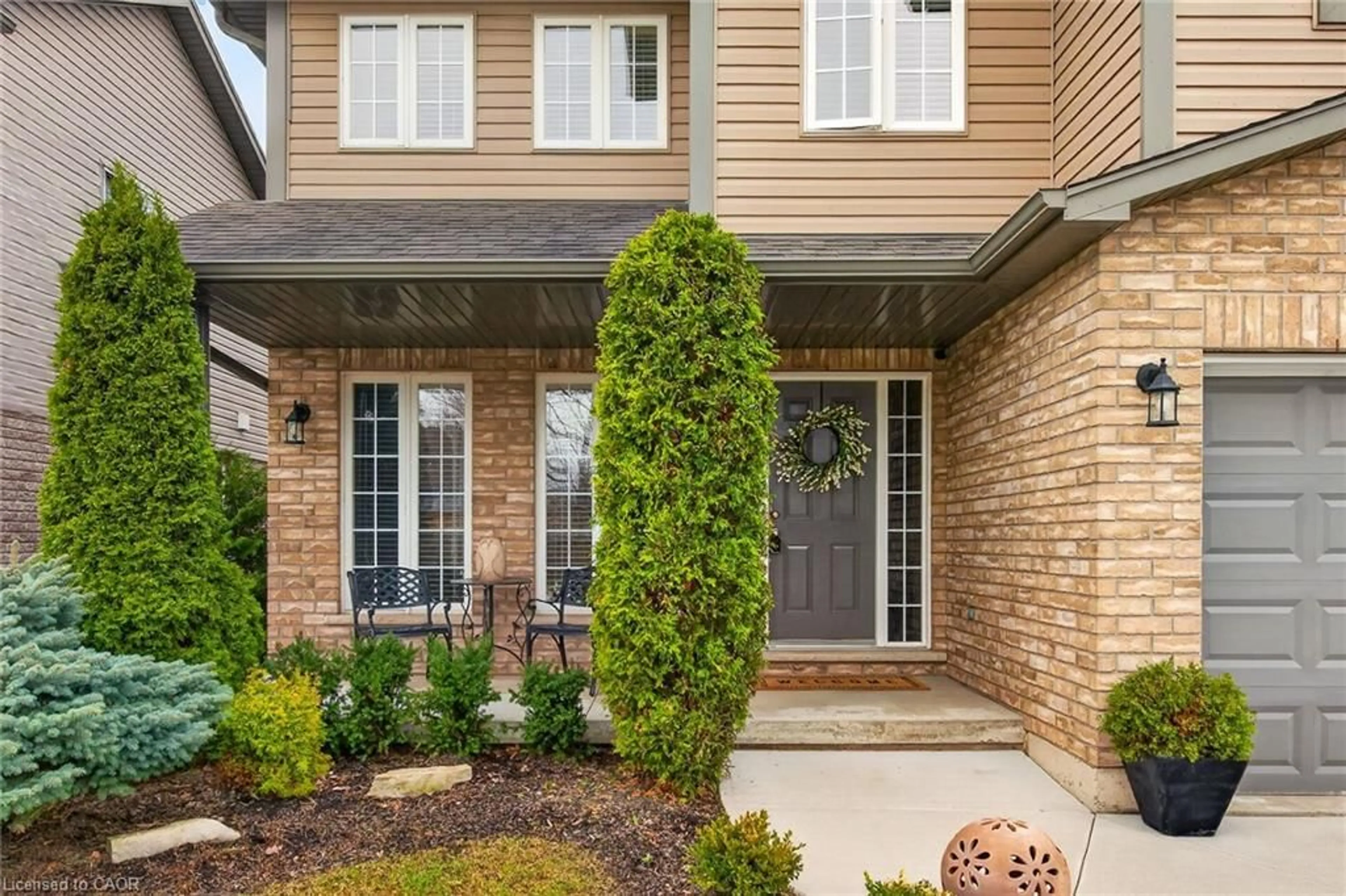 Home with brick exterior material, street for 25 Southwood Cres, Caledonia Ontario N3W 0A6
