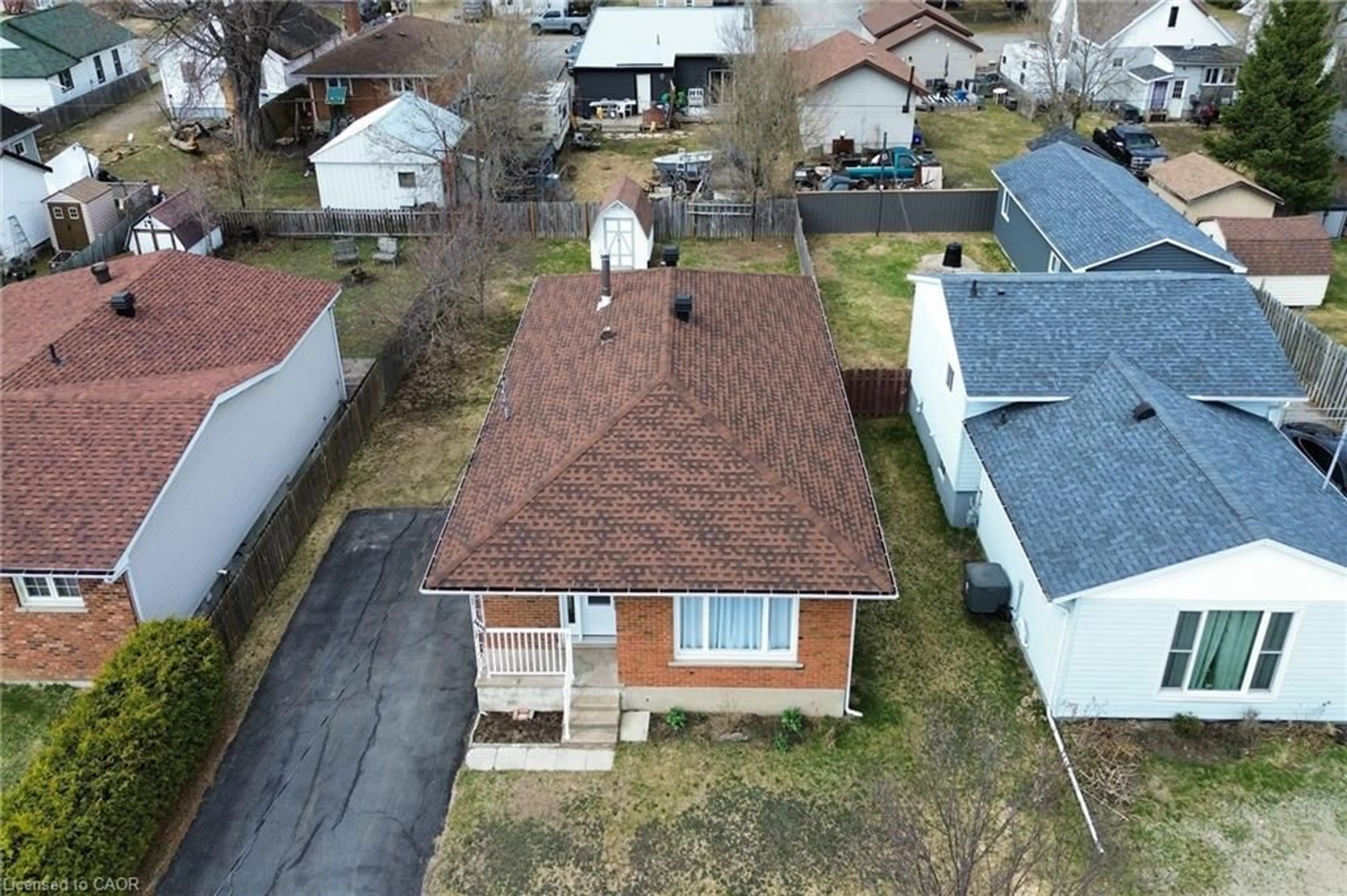 A pic from outside/outdoor area/front of a property/back of a property/a pic from drone, street for 468 James St, Espanola Ontario P5E 1K9