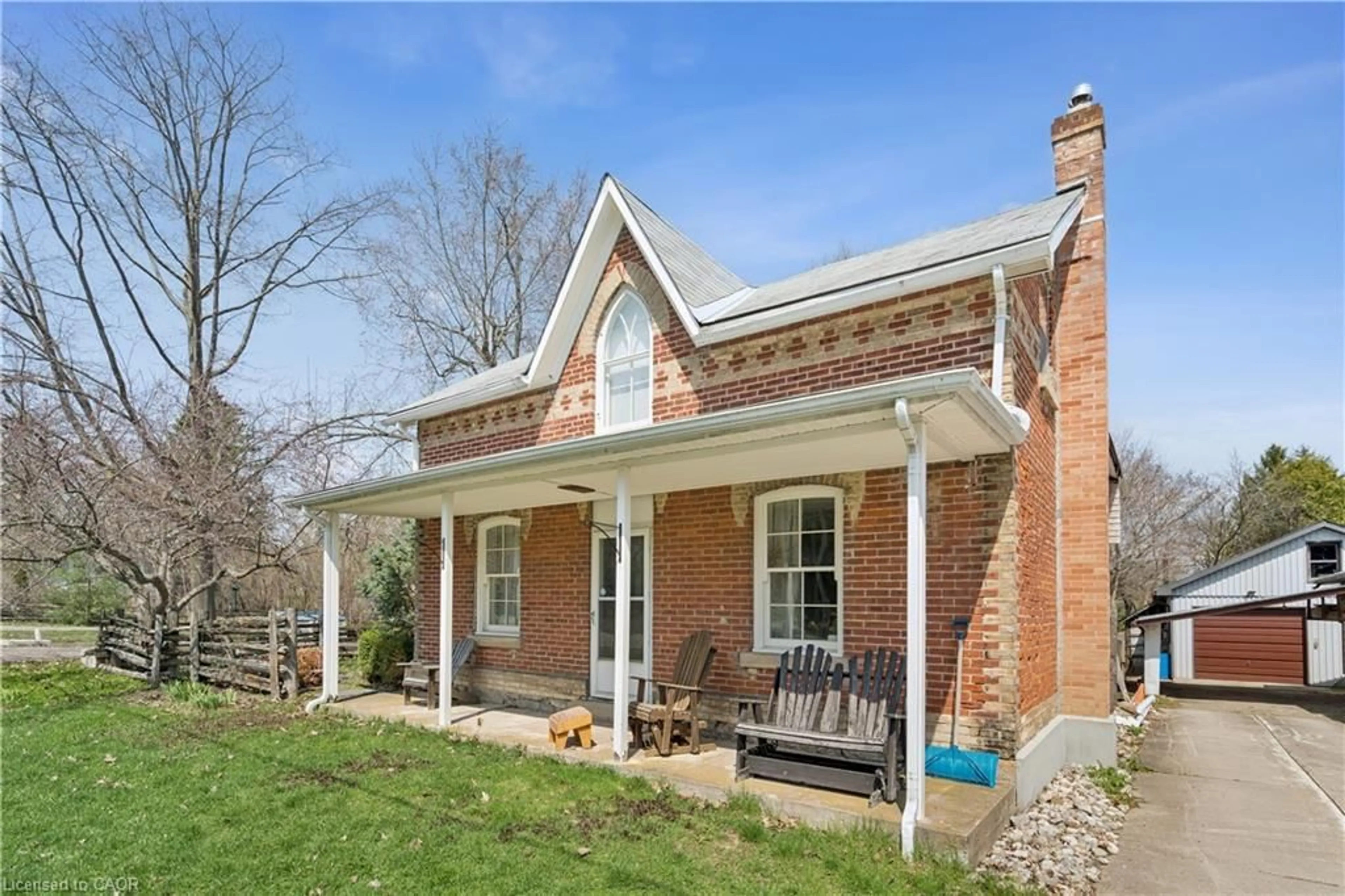 Home with brick exterior material, building for 347 Evert St, Rockwood Ontario N0B 2K0
