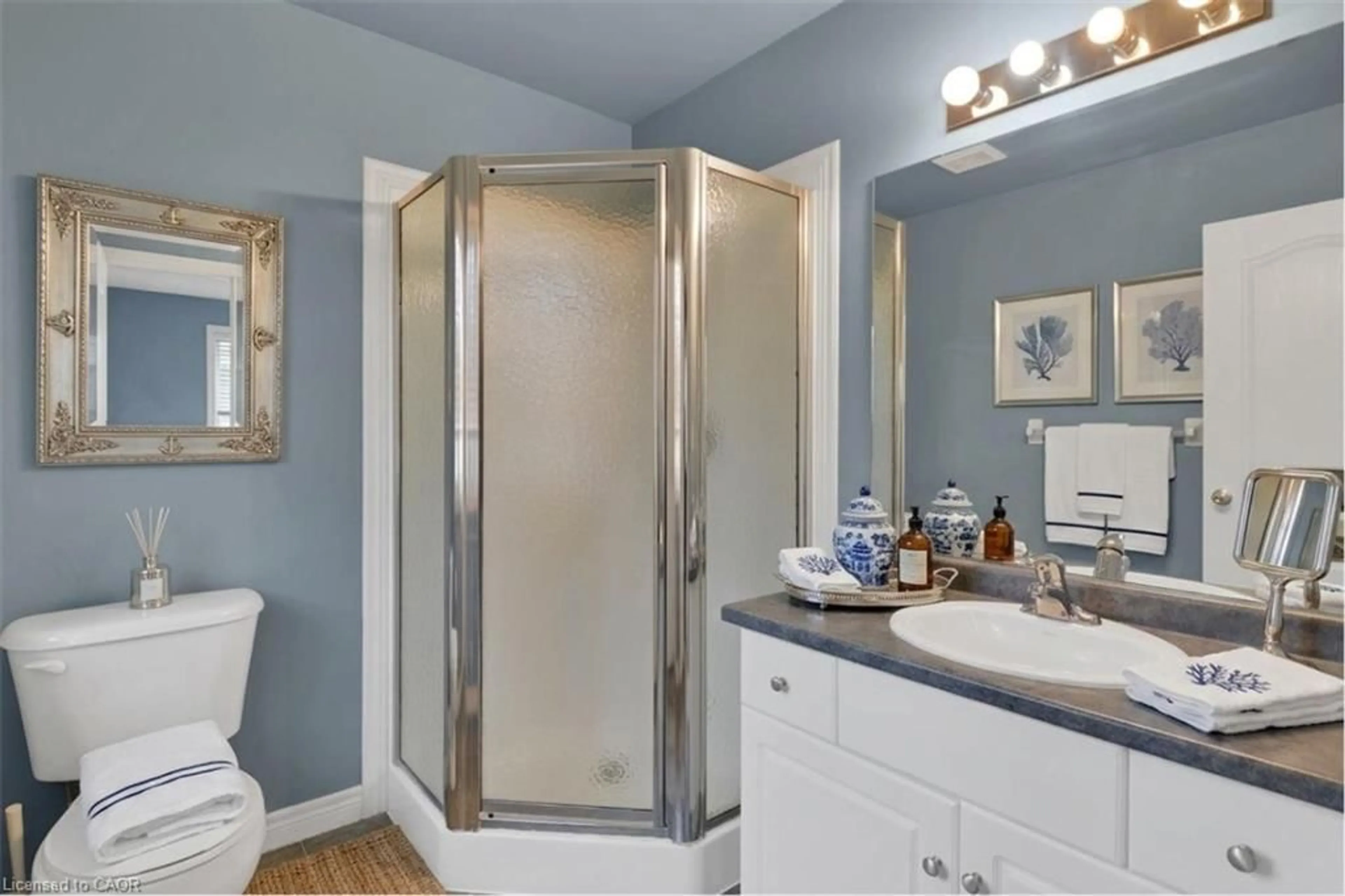 Standard bathroom, ceramic/tile floor for 60 Cloverleaf Dr #43, Ancaster Ontario L9K 1S8