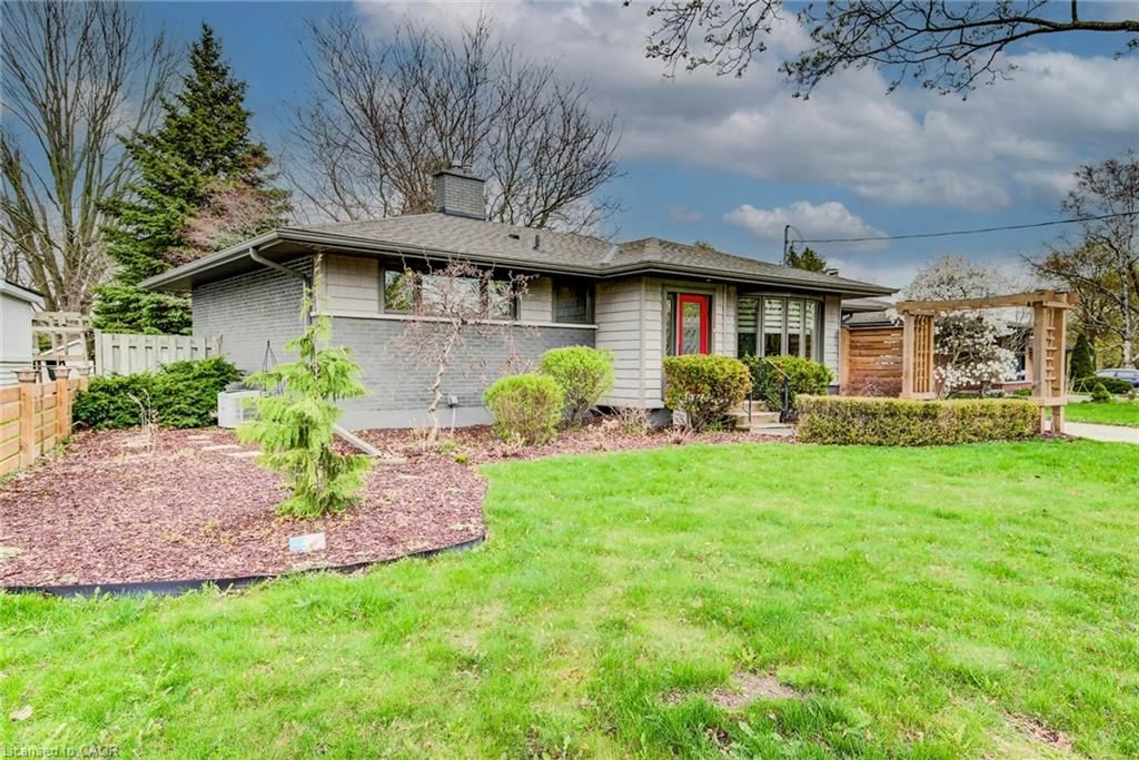 Home with brick exterior material, street for 14 Graystone Ave, Kitchener Ontario N2M 4T1