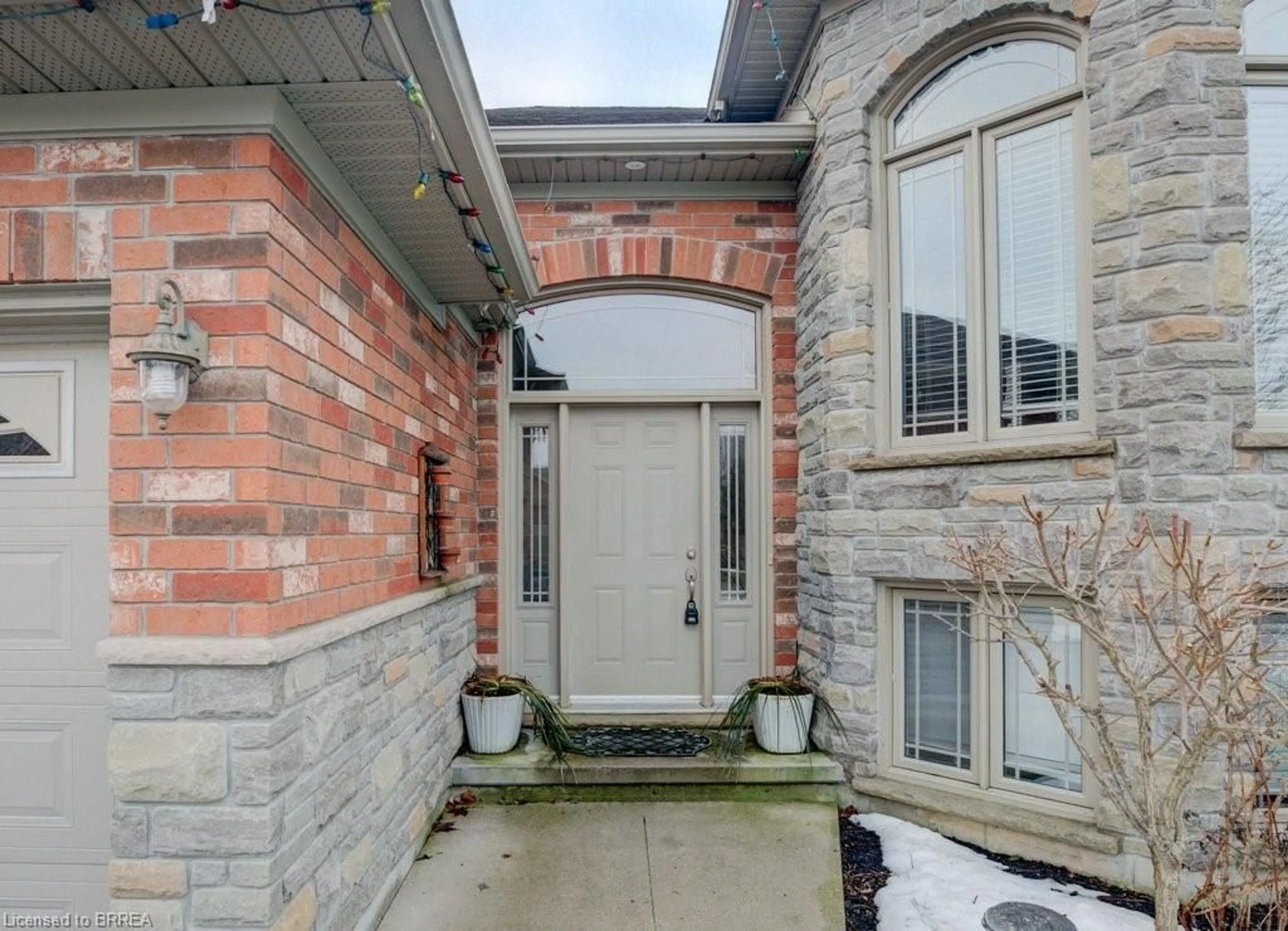 Home with brick exterior material, street for 48 Willowdale Cres, Port Dover Ontario N0A 1N5